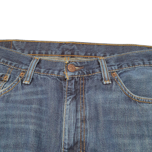 Mens Blue Levis Small wear hole developing on right knee area 514 JeansW36 L26