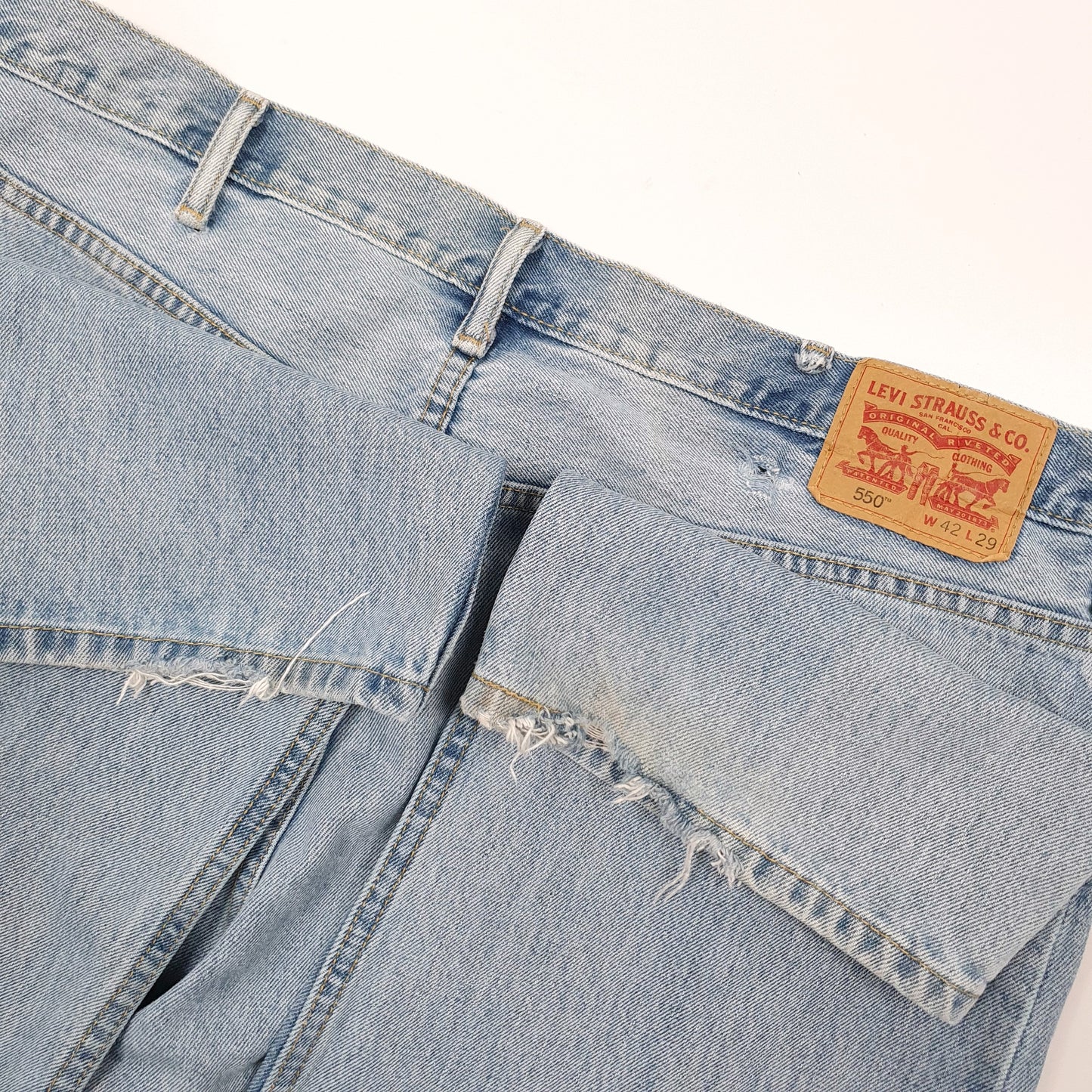 Levis 550 Relaxed Fit Jeans W42 L29 Blue