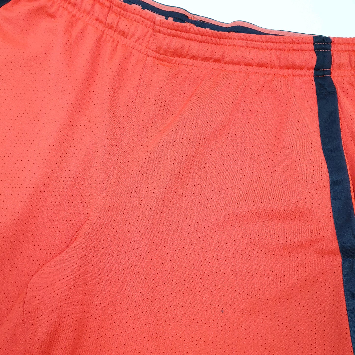 Under Armour Loose Fit Red Sport Shorts W34 Red