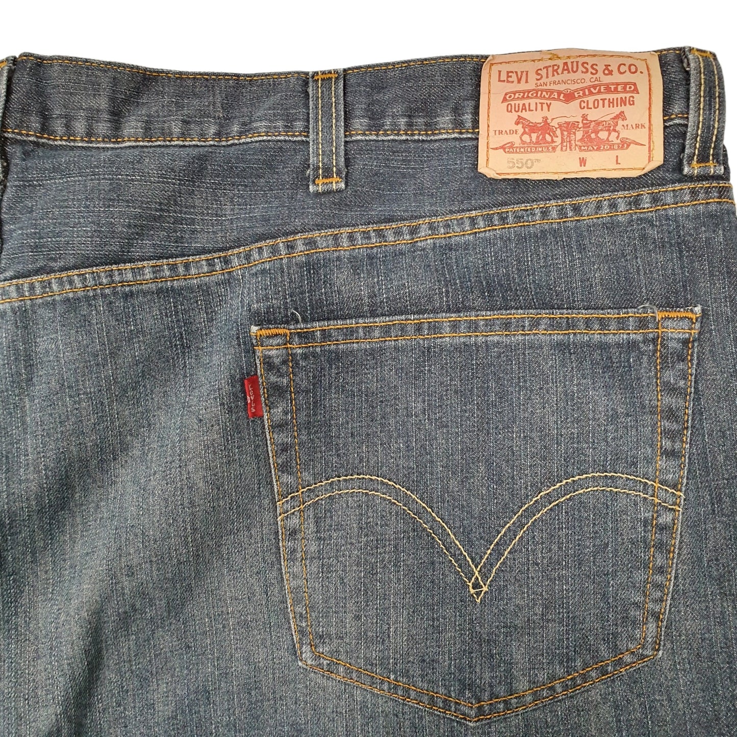 Levis 550 Relaxed Fit Jeans W54 L30 Blue