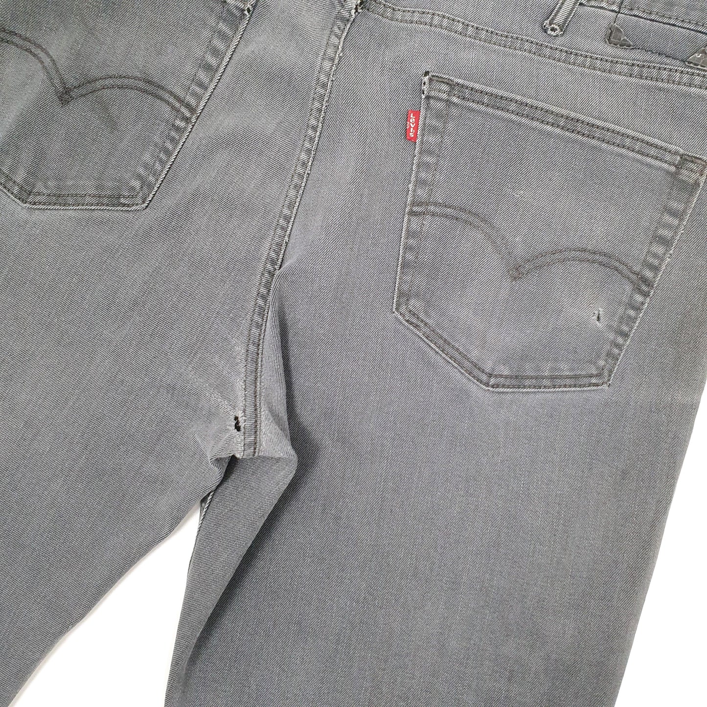 Levis 541 Tapered Fit Jeans W40 L30 Grey