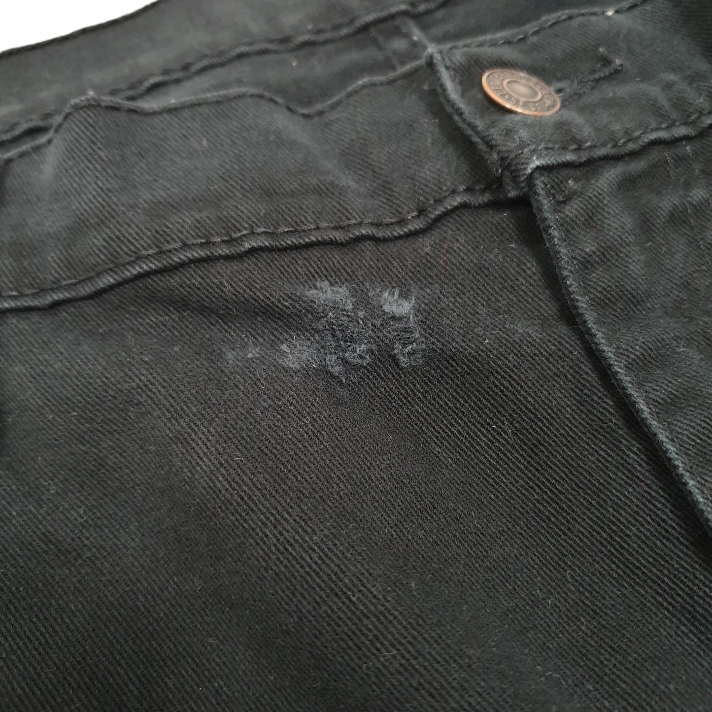 Levis 541 Tapered Fit Jeans W44 L29 Black