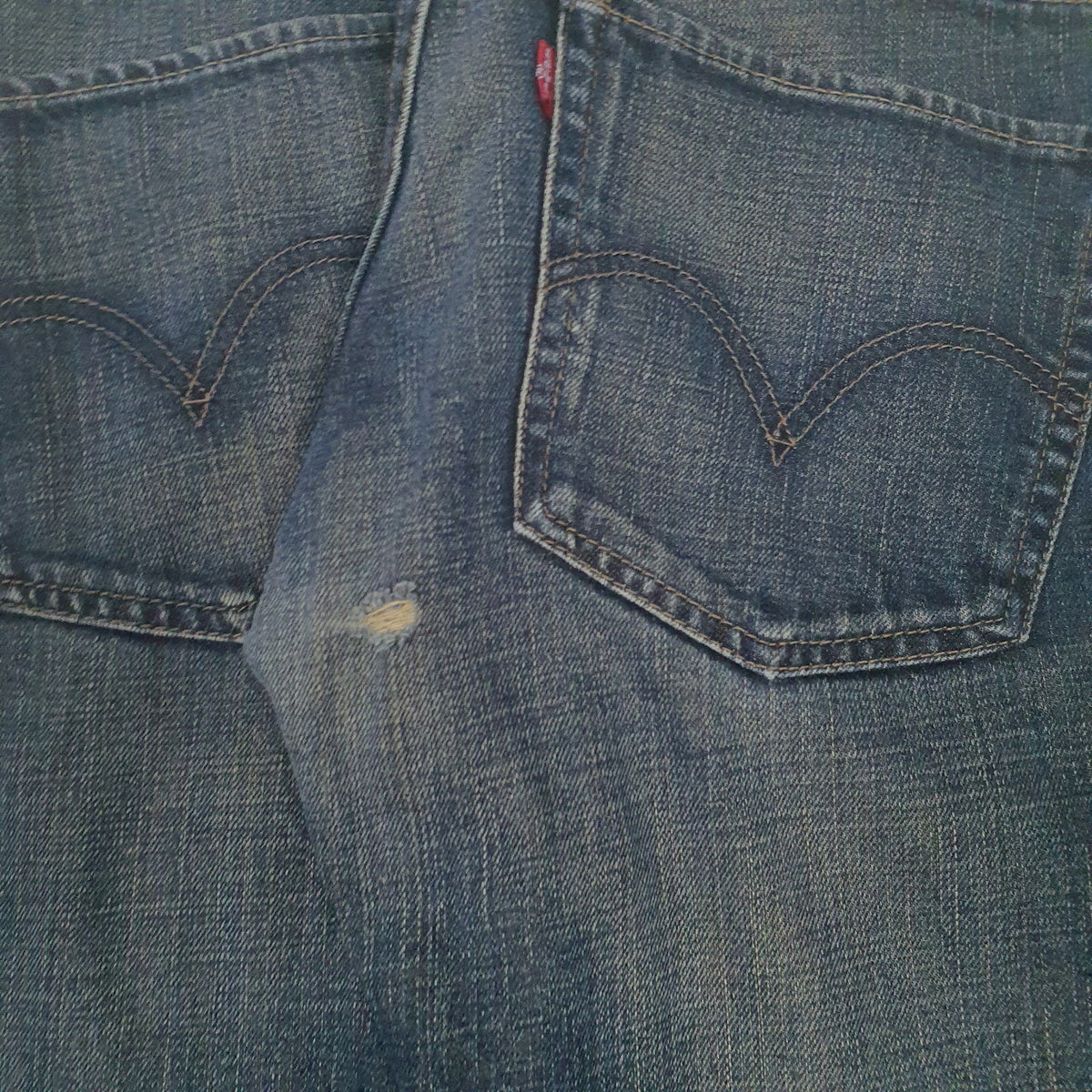 Mens Blue Levis Distressed  Jeans