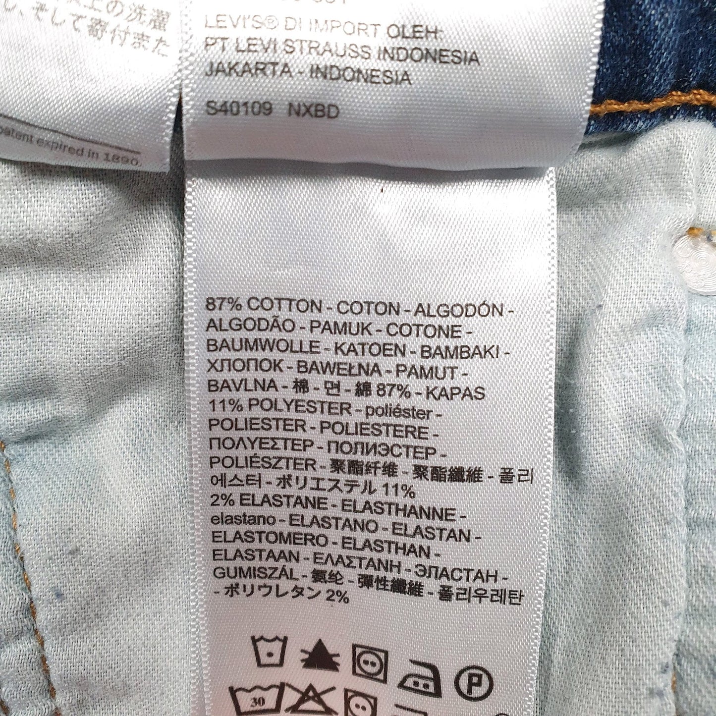 Mens Blue Levis Distressed  Jeans