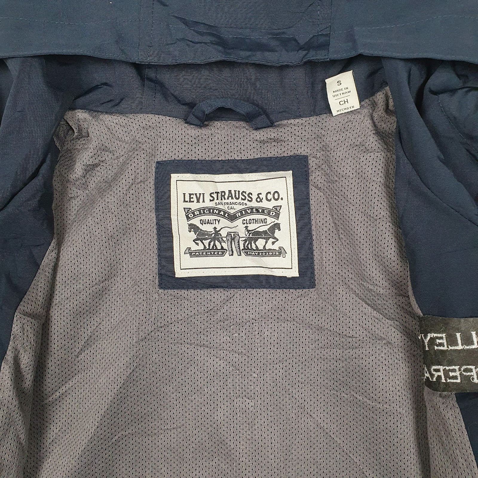 Mens Navy Levis Softshell  Coat