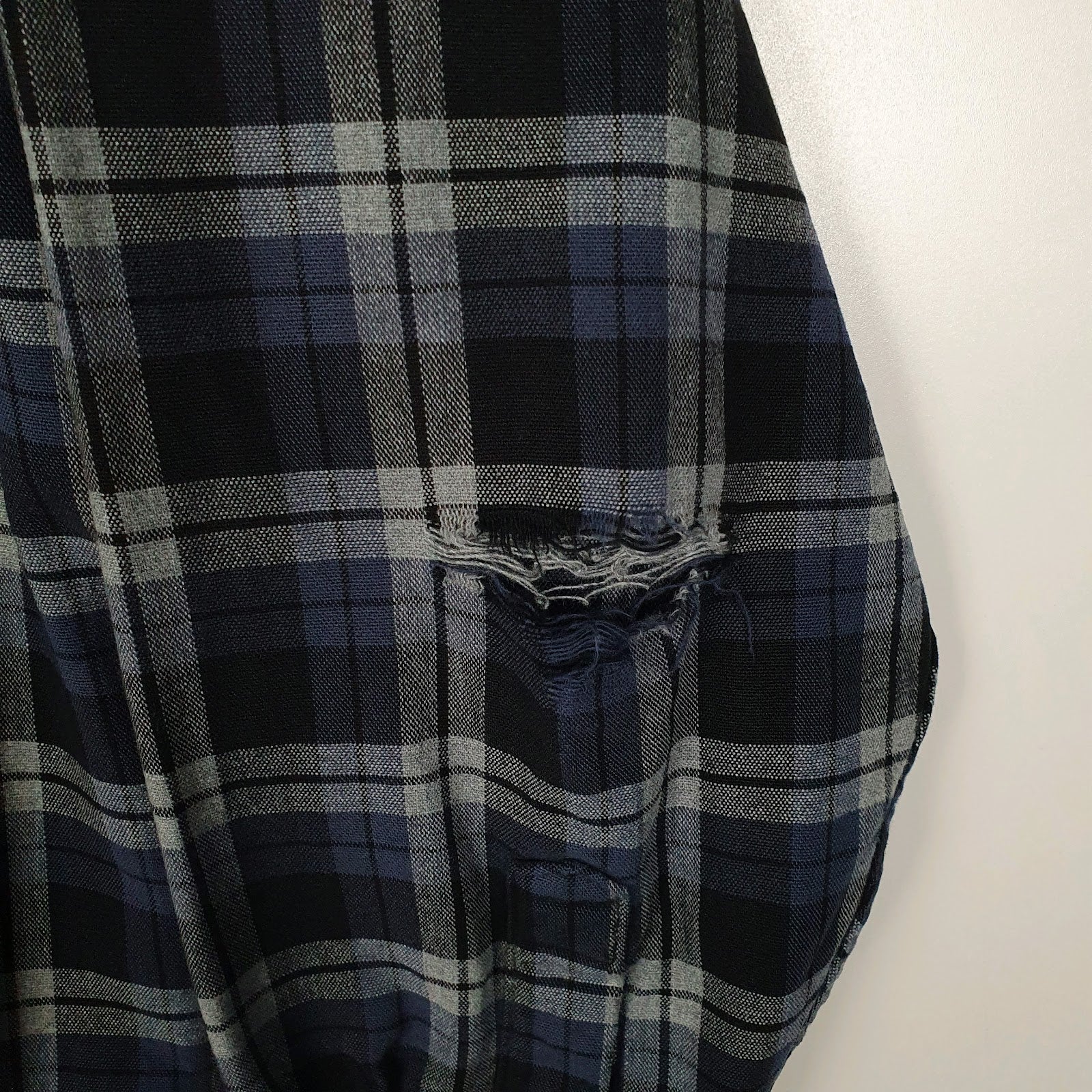 Mens Navy L.L.Bean Chamois Plaid  Shirt