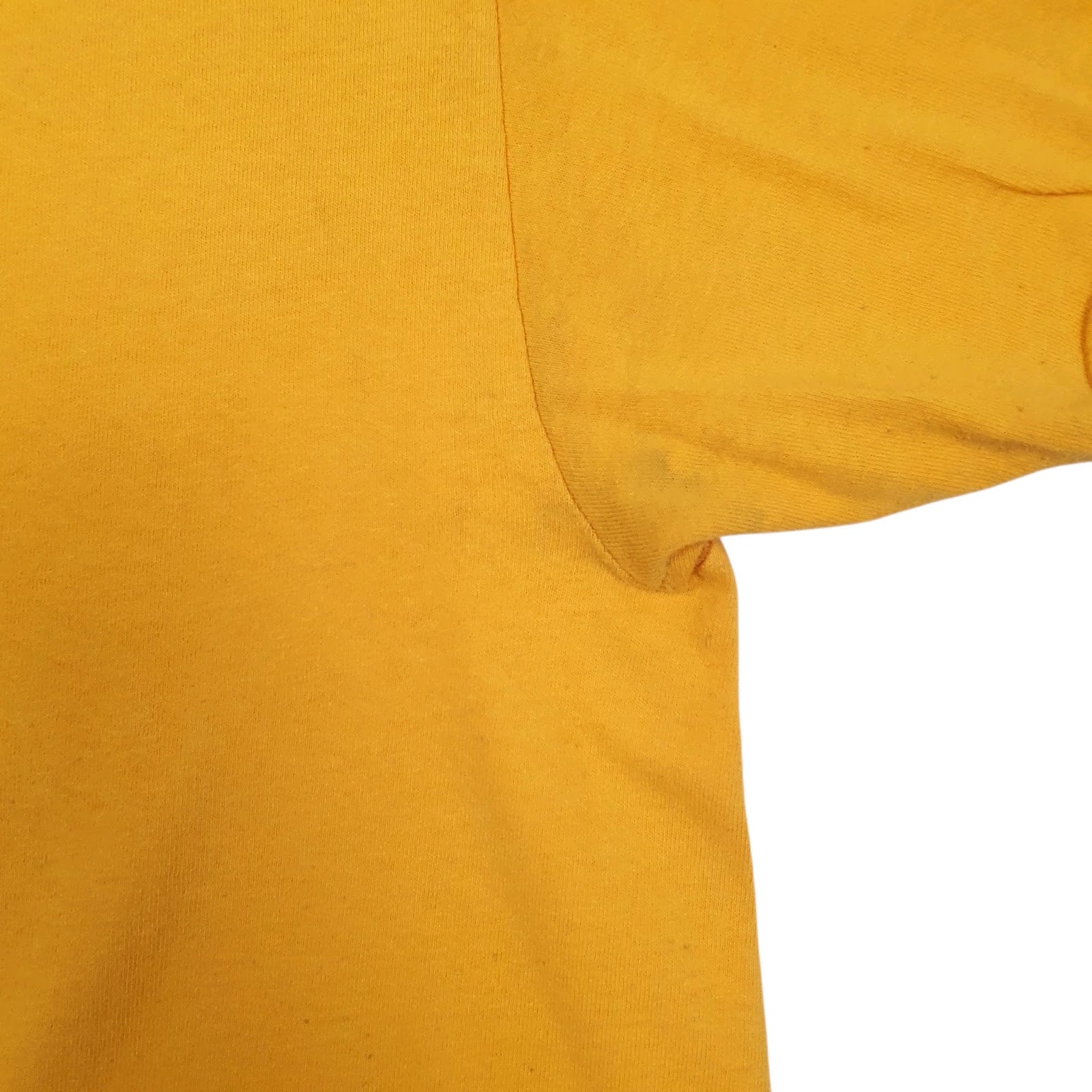 Mens Yellow Gildan   T Shirt