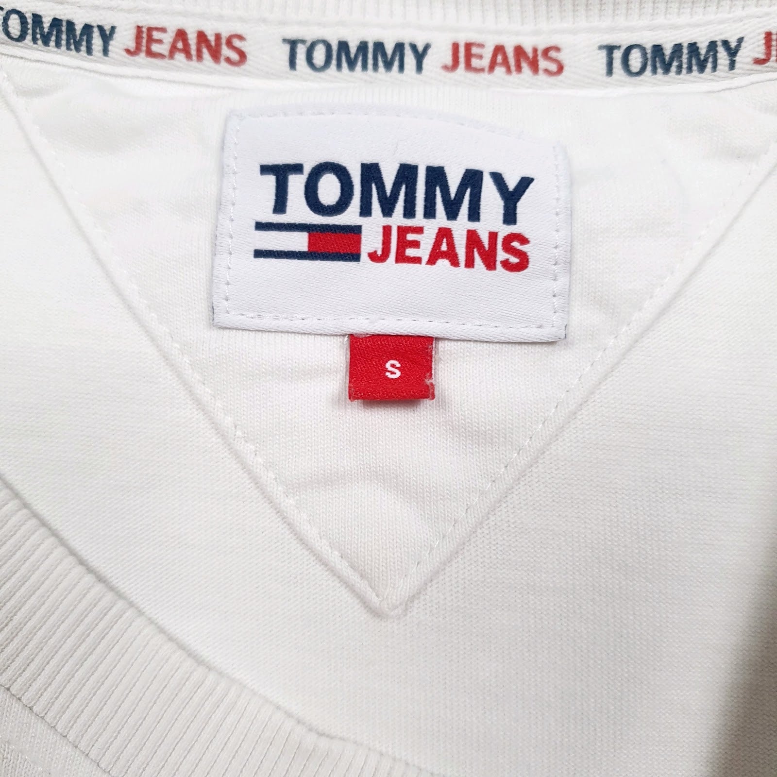 Mens White Tommy Hilfiger Spellout  T Shirt