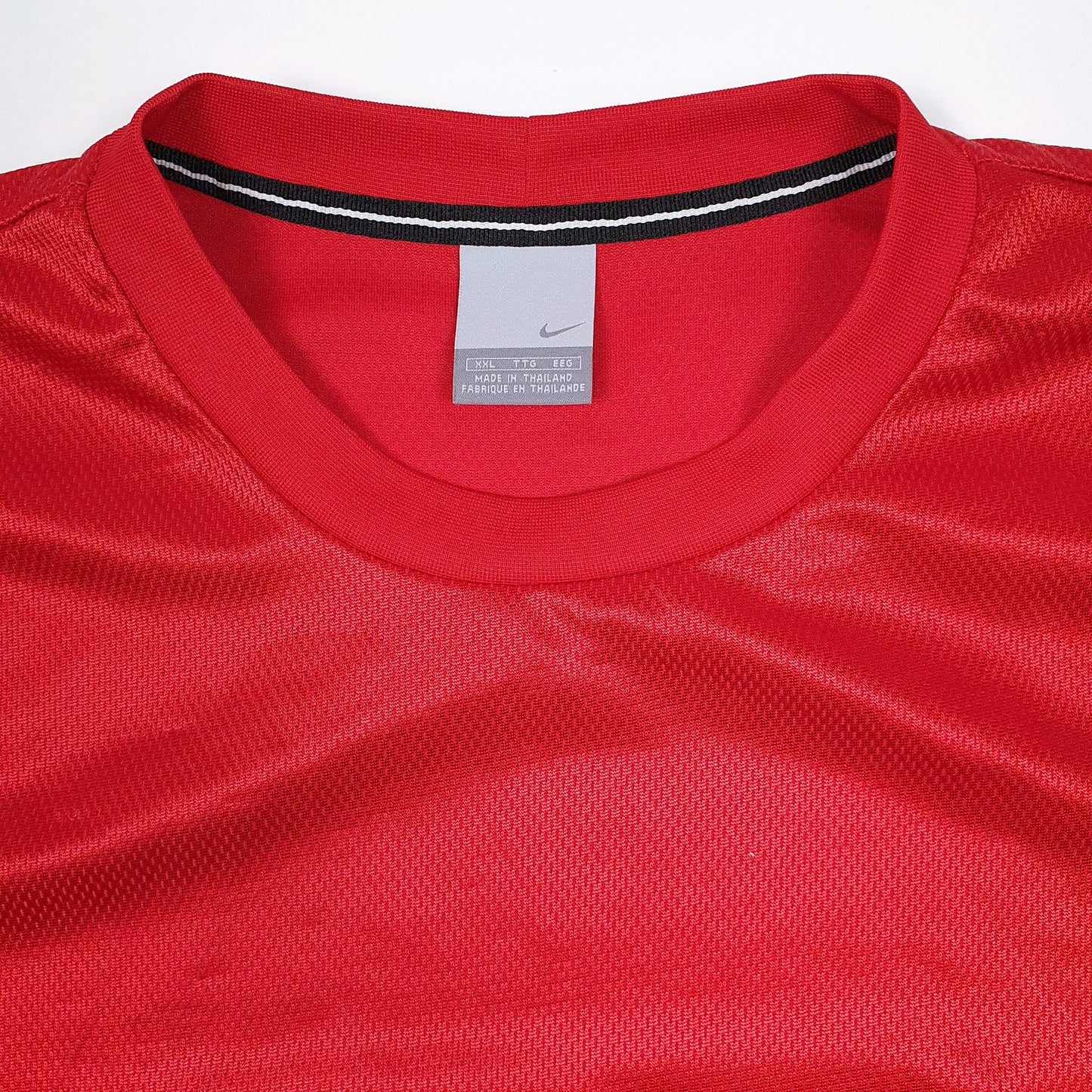 Mens Red Nike Vintage 00s Sportswear  T Shirt