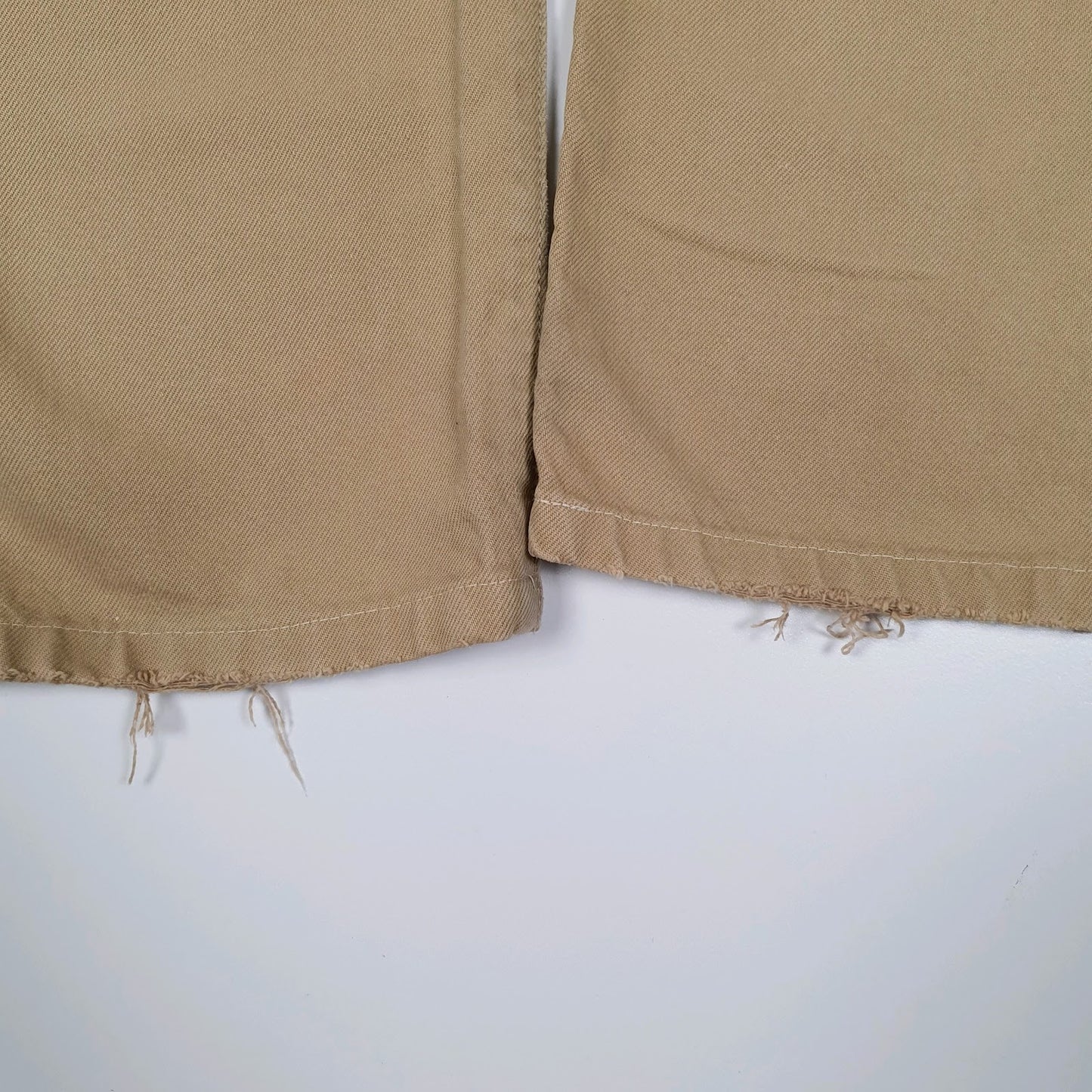 Mens Beige Levis Vintage 00s  Jeans