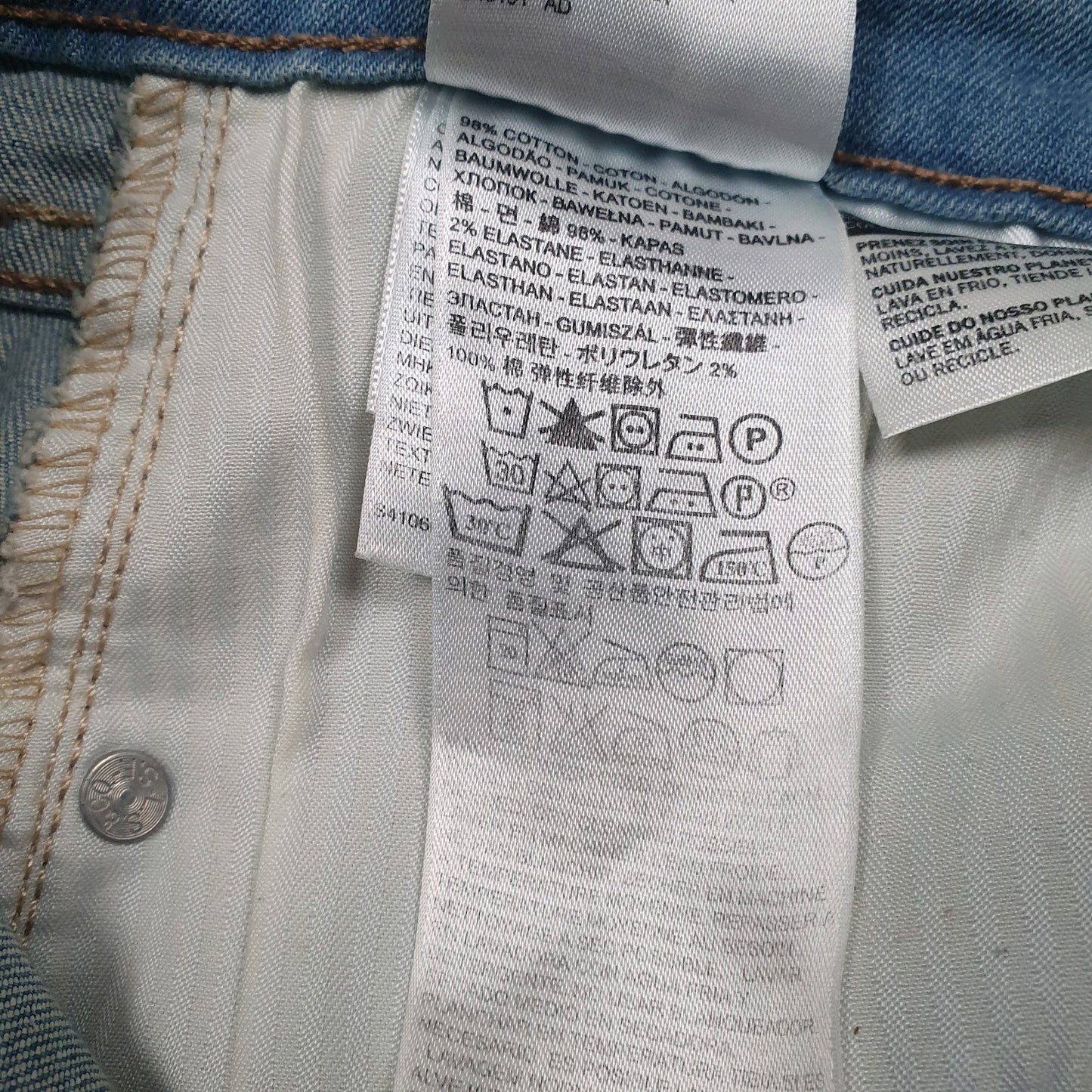 Womens Blue Levis   Jeans