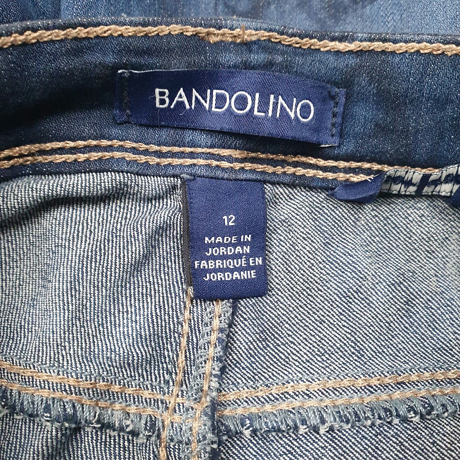 Womens Blue Bandolino Embroidered Capri  Jeans