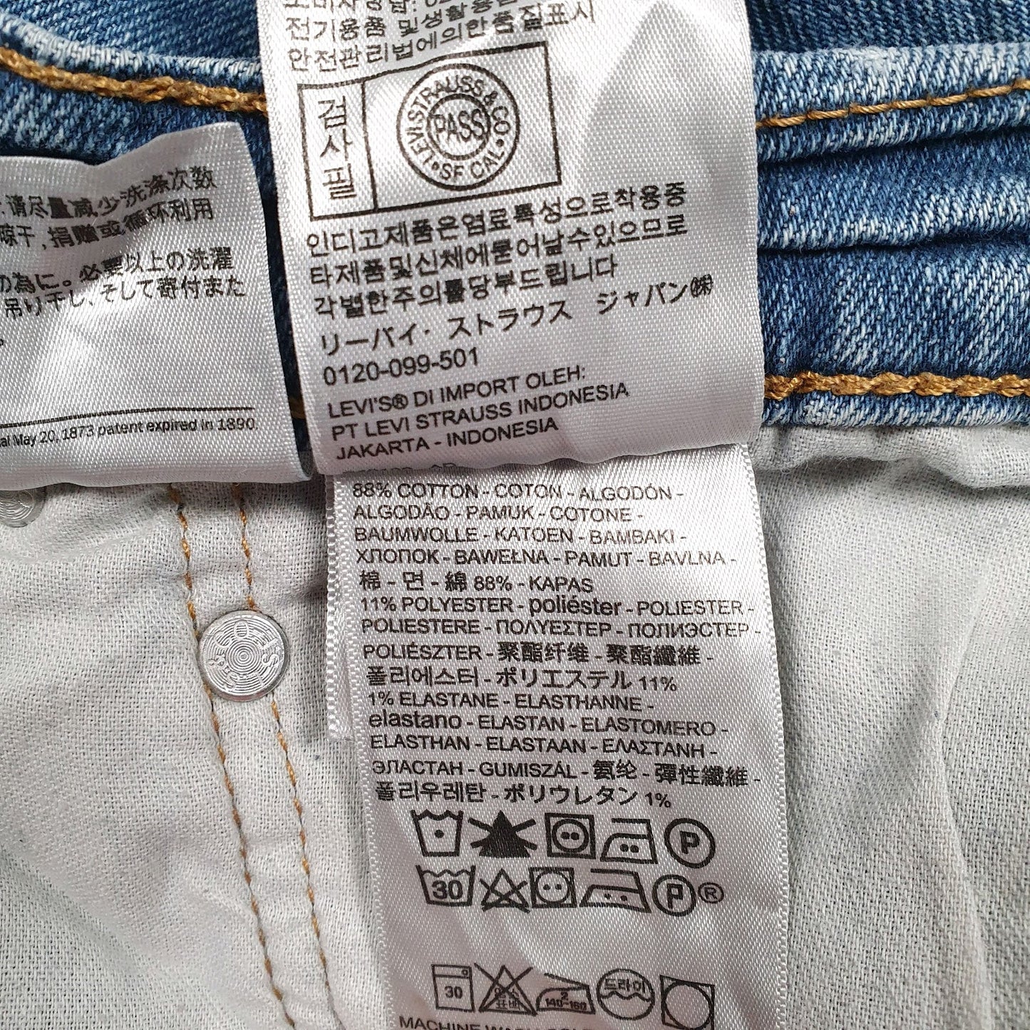 Mens Blue Levis Distressed  Jeans