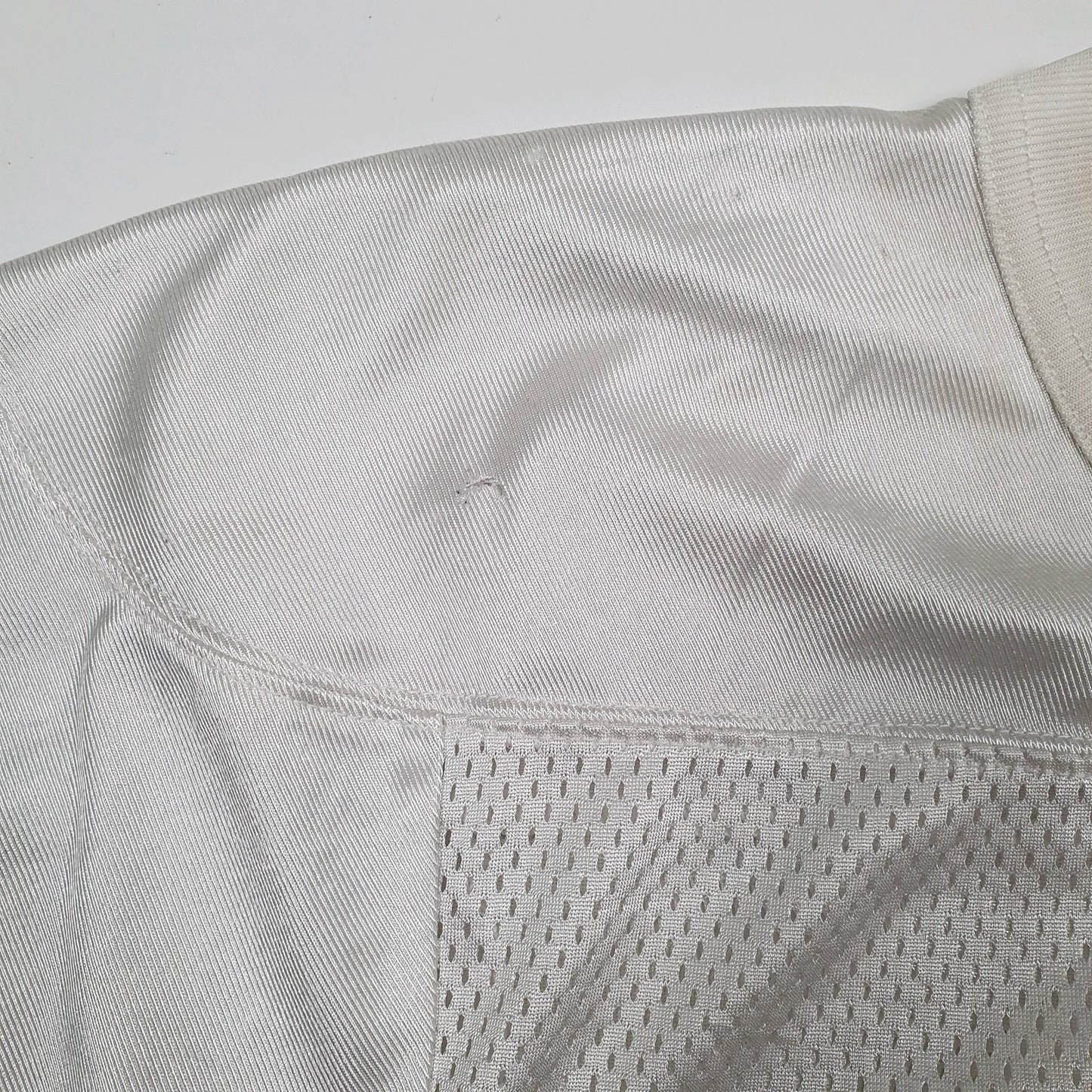 Mens White Nike Vintage 00s Football Jersey  T Shirt