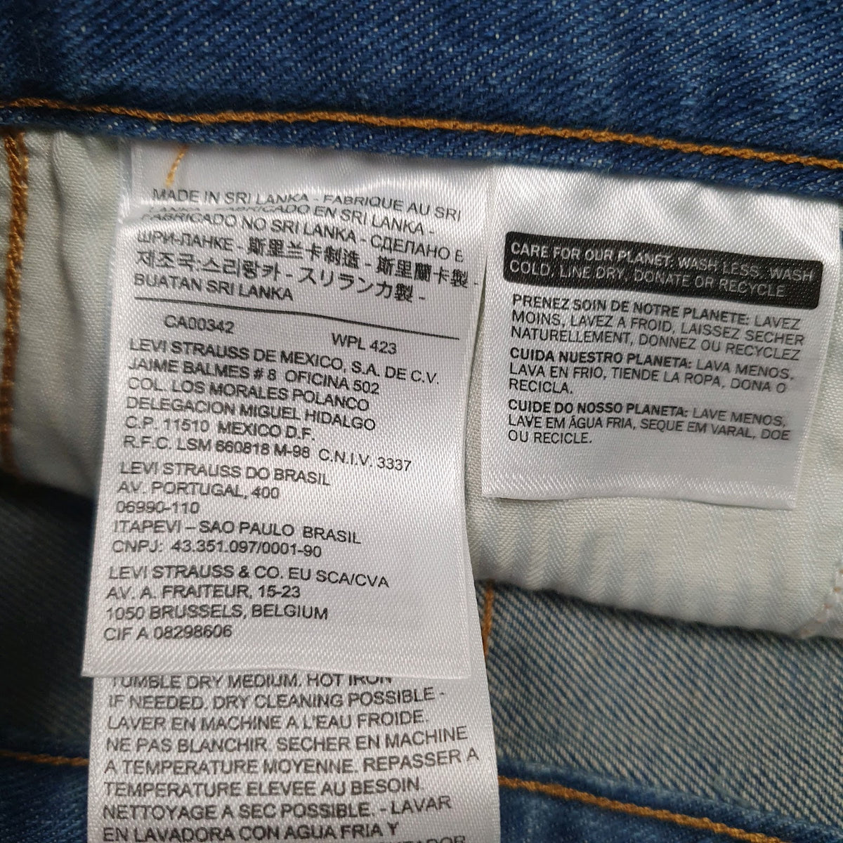 Womens Blue Levis   Shorts
