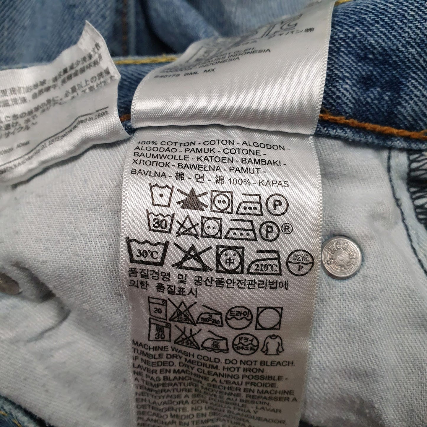 Mens Blue Levis Distressed  Jeans