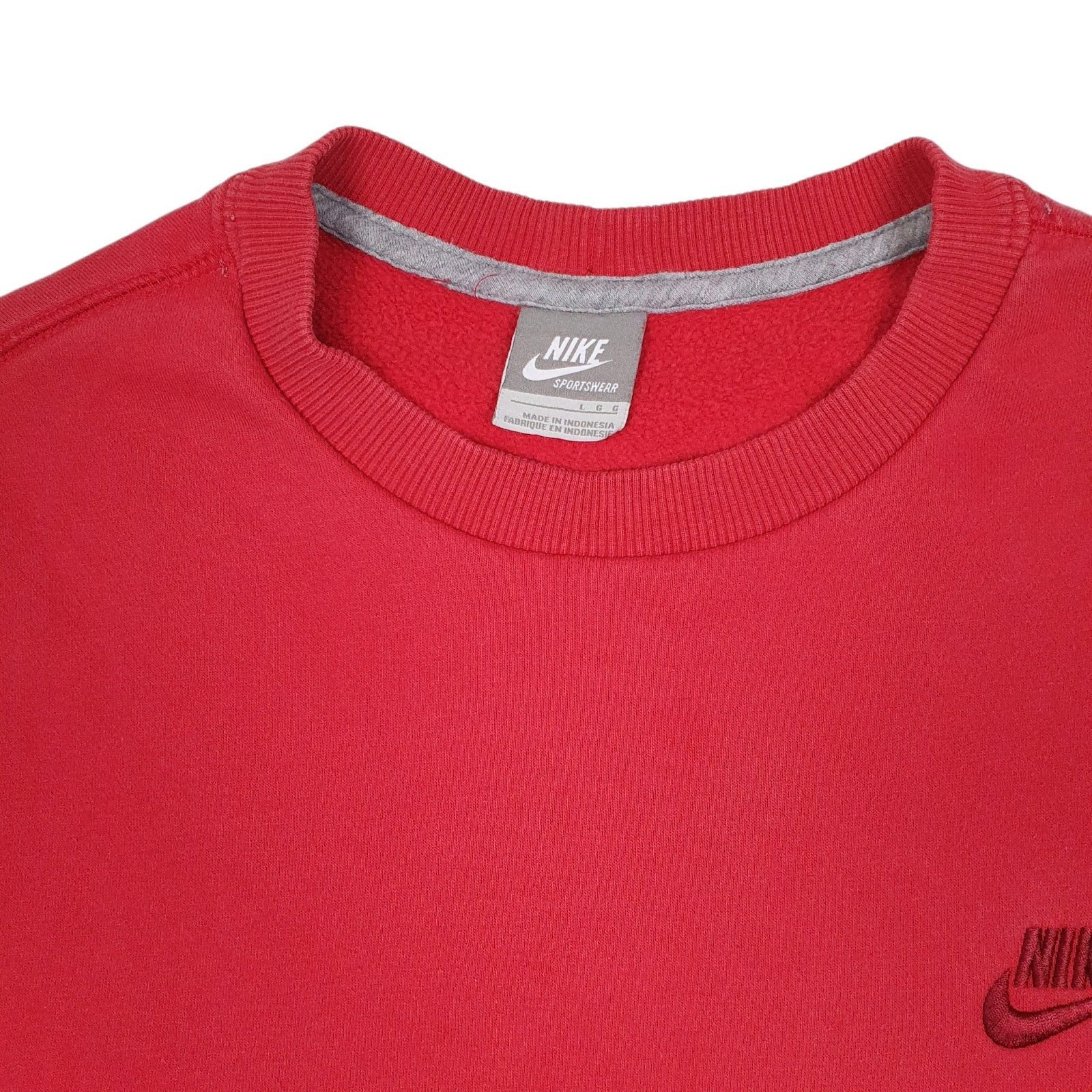 Mens Red Nike Vintage 00s Crewneck Jumper
