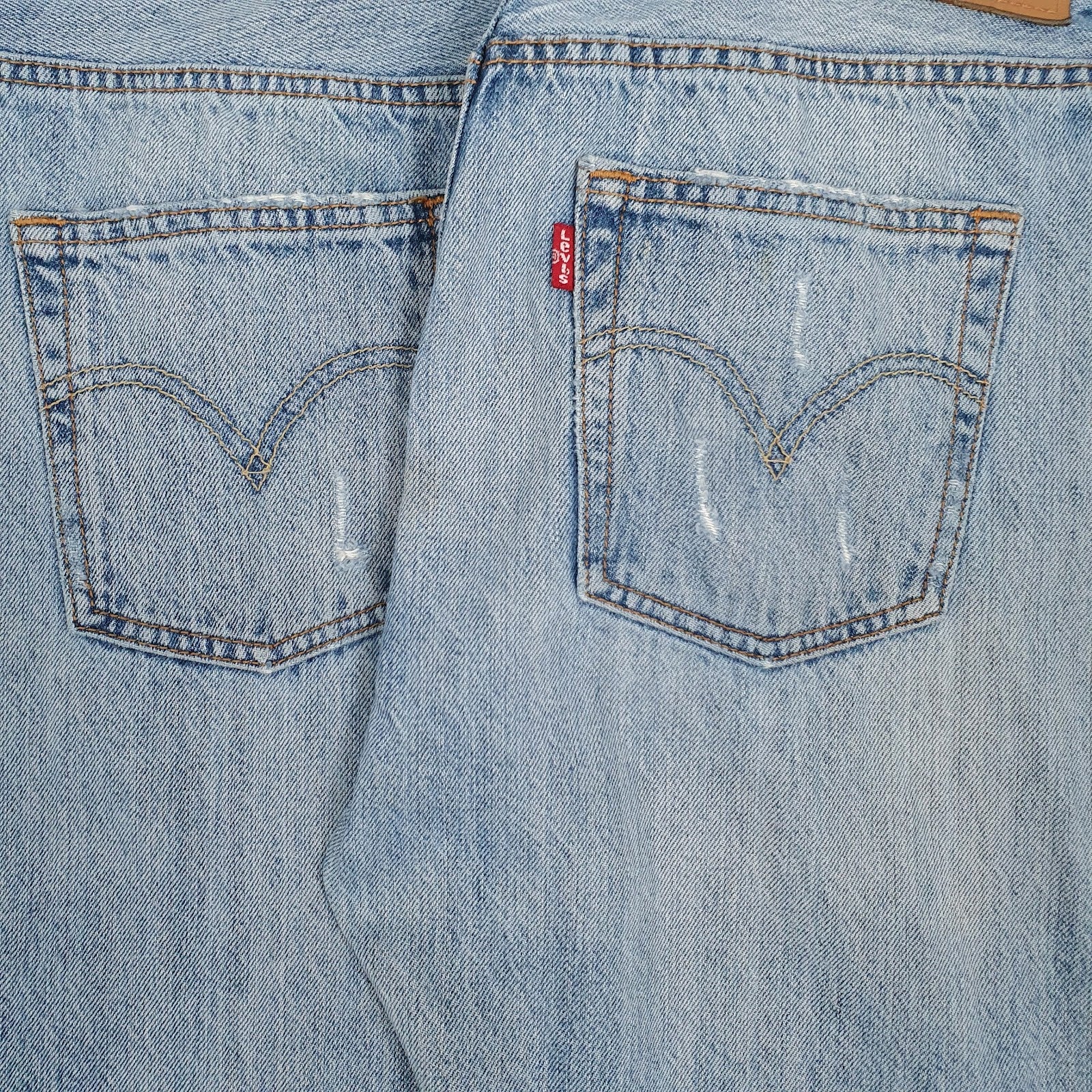 Mens Blue Levis Distressed  Jeans