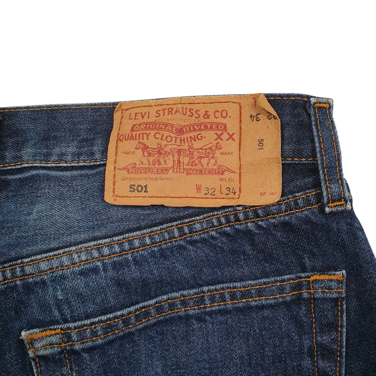 Mens Blue Levis 501 Vintage 00s  Shorts