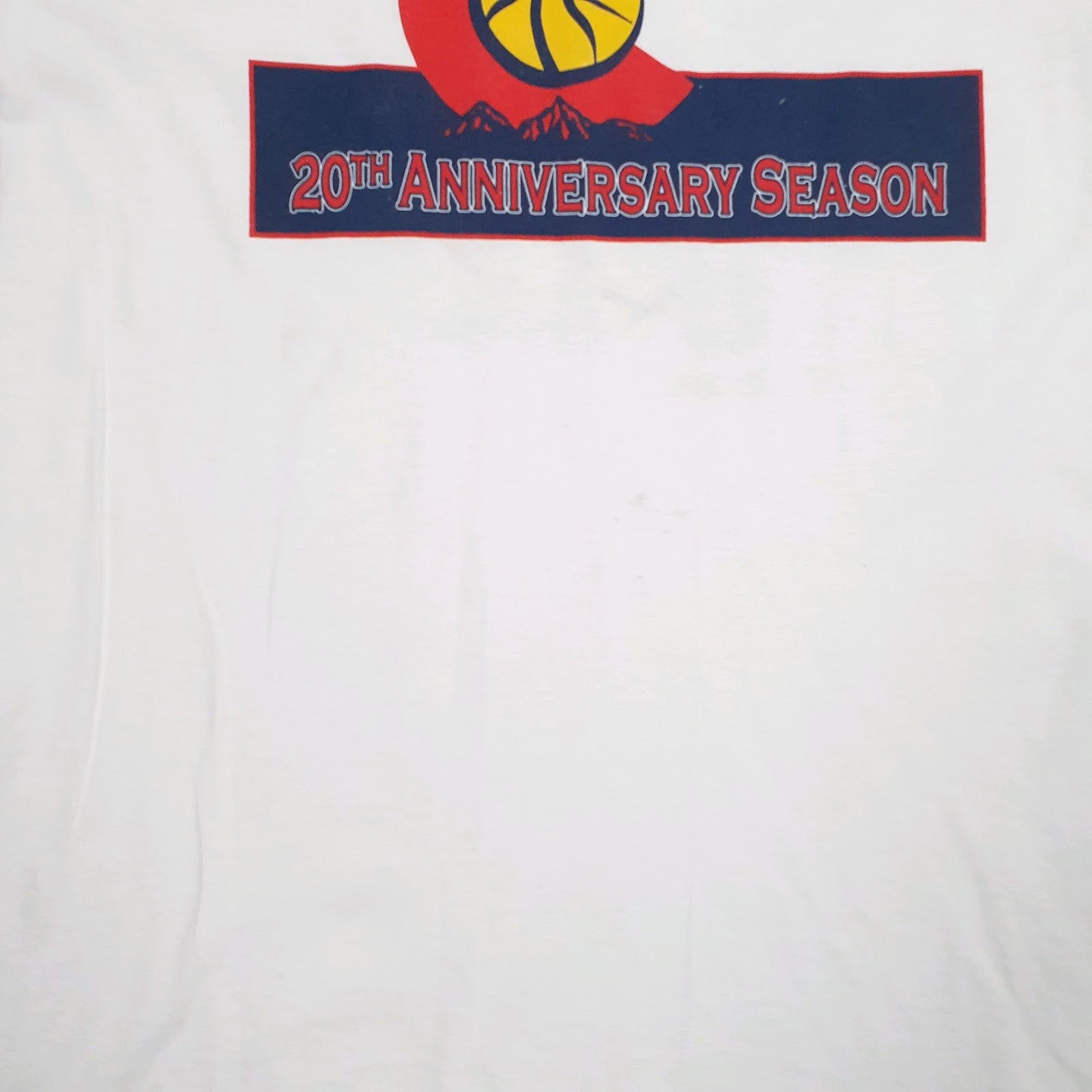 Mens White Gildan Gold Crown Basketball  T Shirt