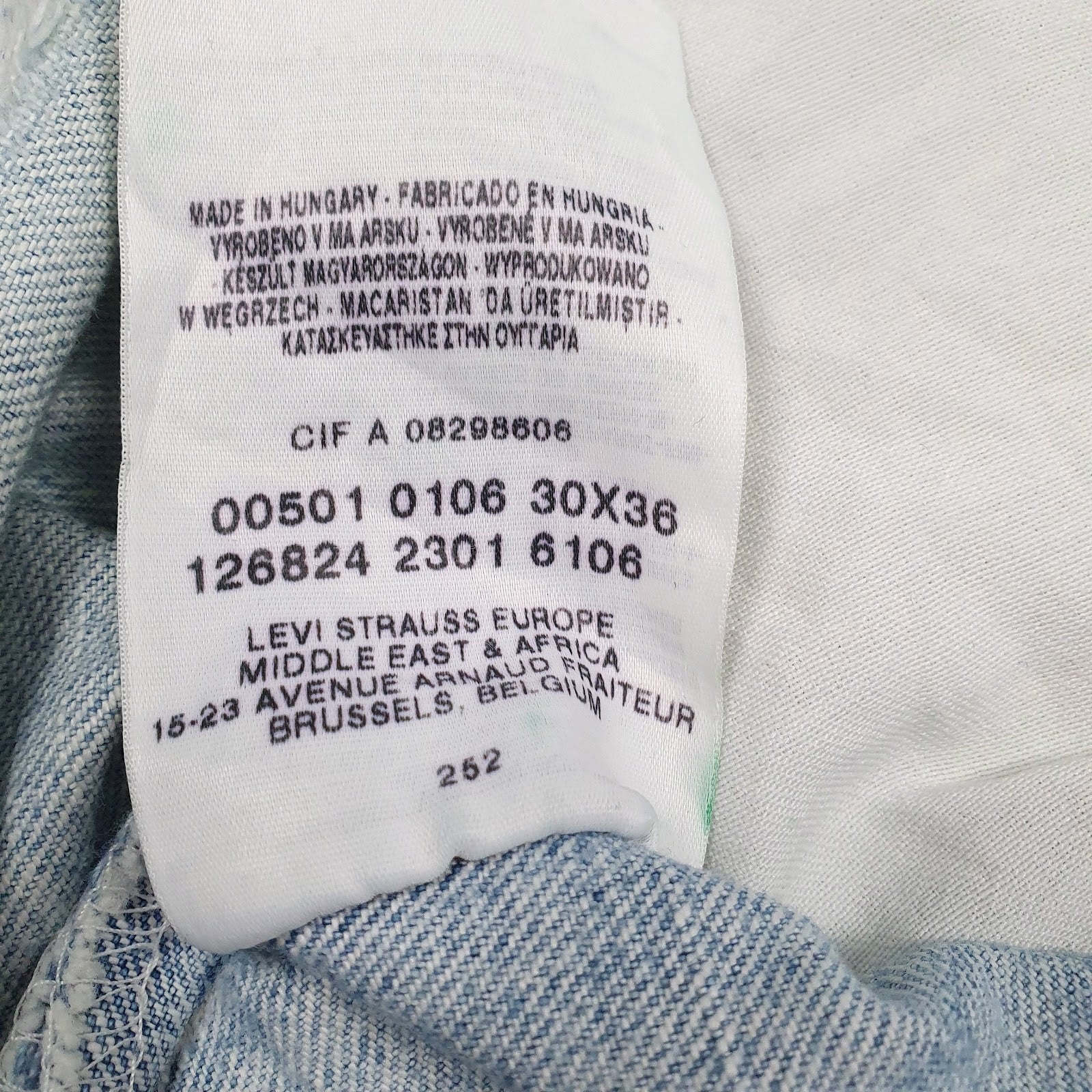 Womens Blue Levis   Shorts