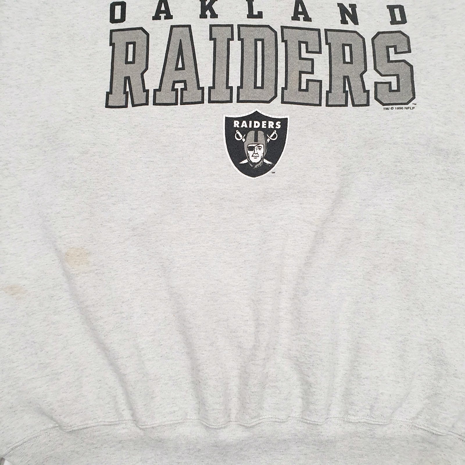 Mens Grey Pro Player Vintage 90s NFL Oakland Raiders Crewneck Jumper