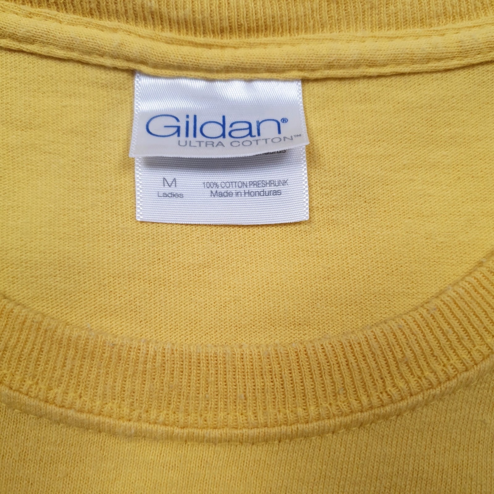 Mens Yellow Gildan   T Shirt