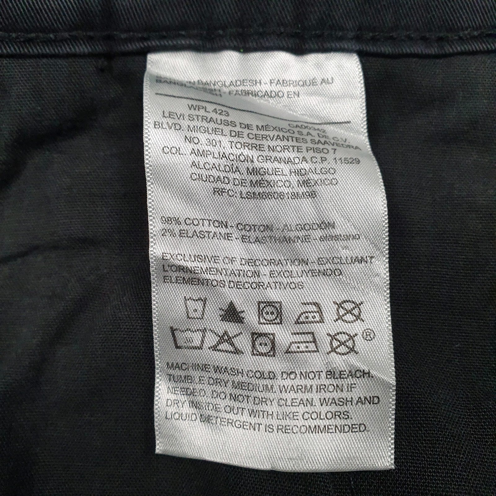 Mens Black Levis Athletic  Jeans