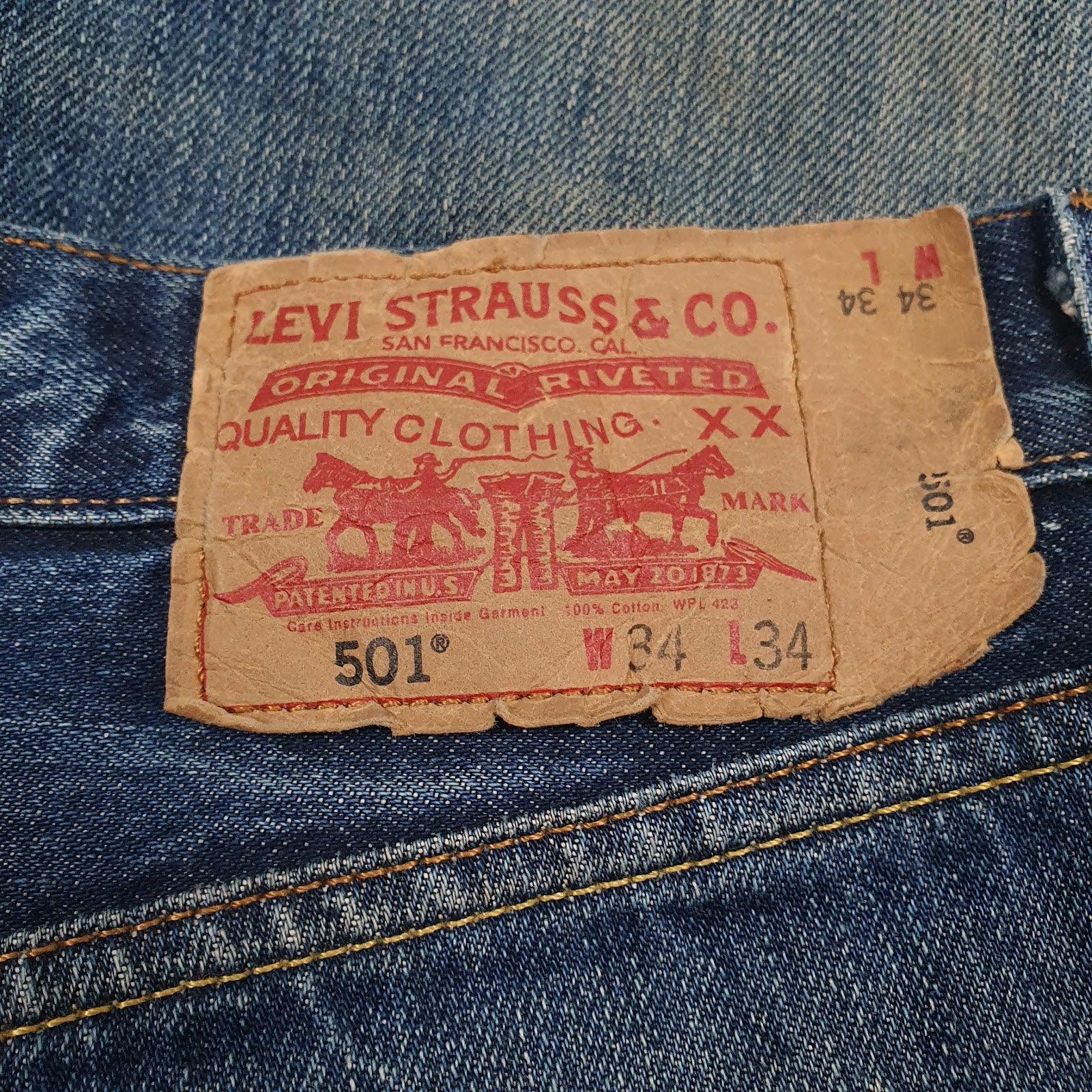 Mens Blue Levis   Jeans