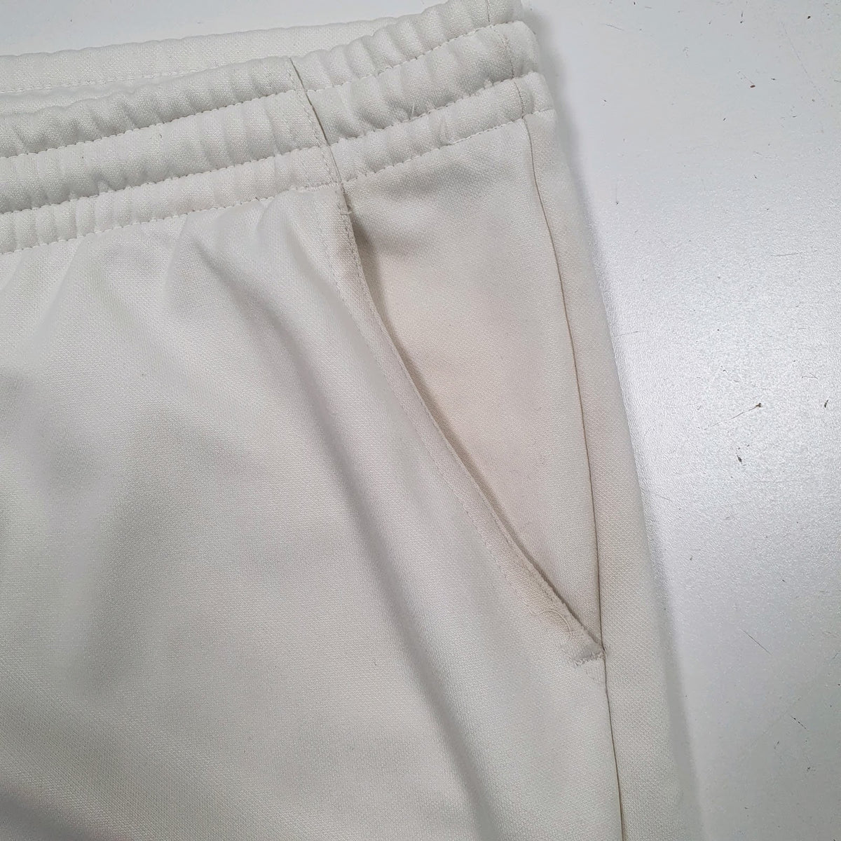 Mens White Lotto   Shorts