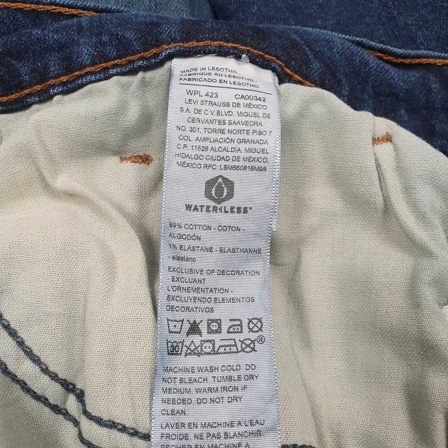 Mens Blue Levis Athletic  Jeans