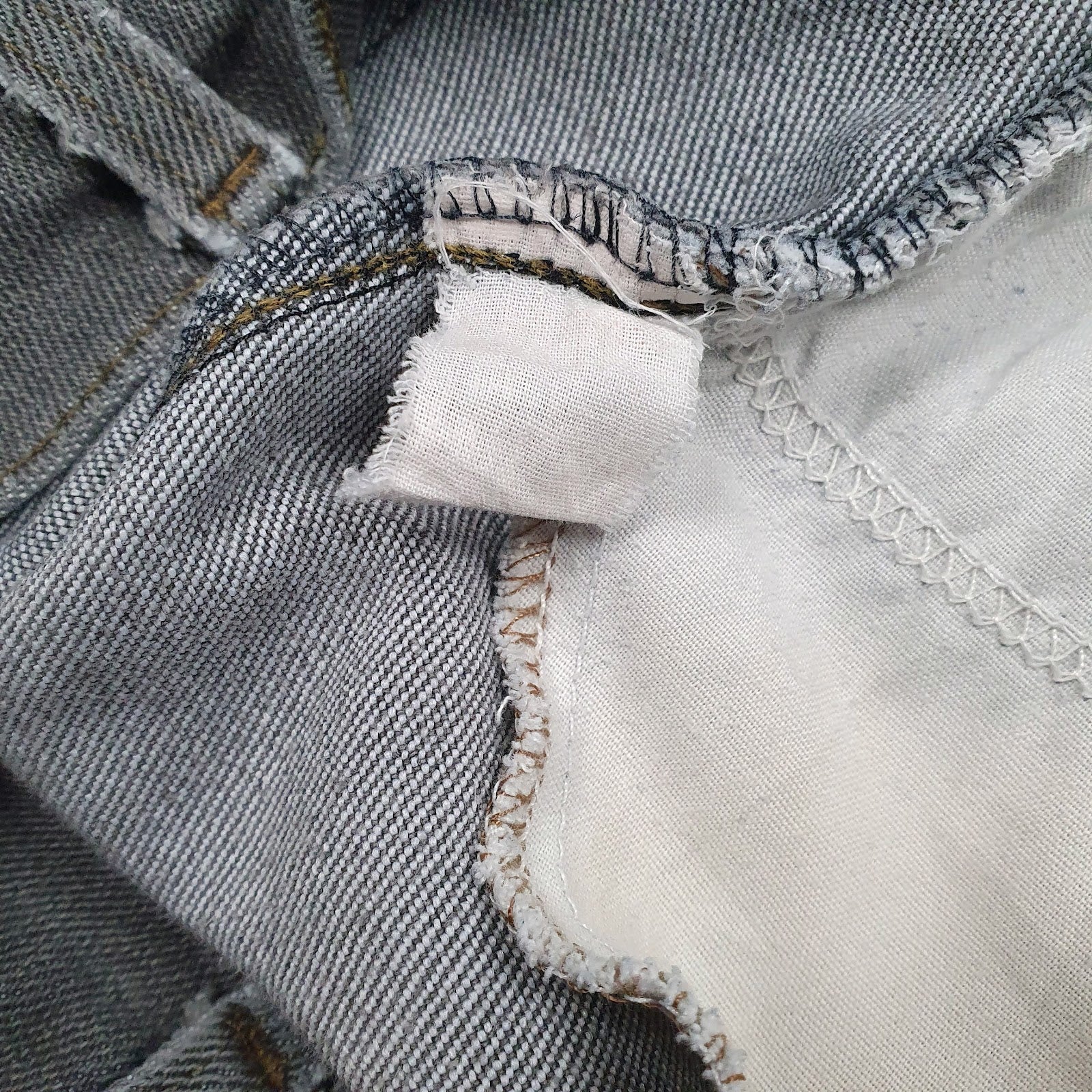 Mens Grey Levis Distressed  Jeans