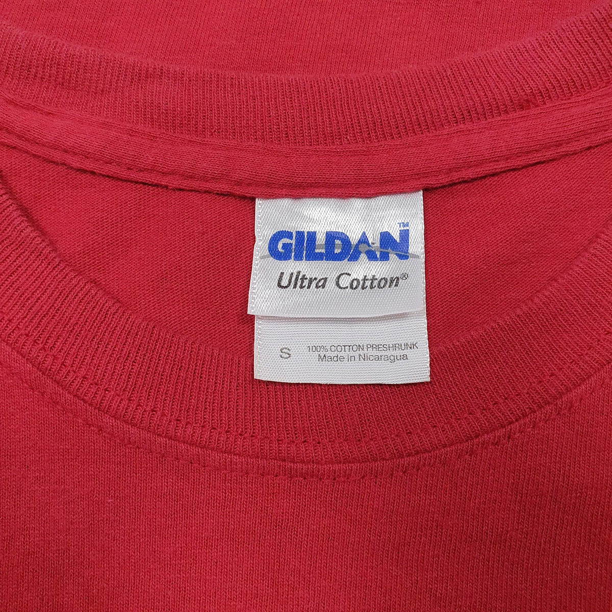 Mens Red Gildan Wisconsin  T Shirt