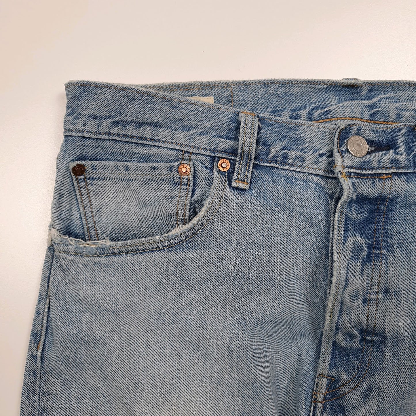 Mens White Levis Tapered  Jeans
