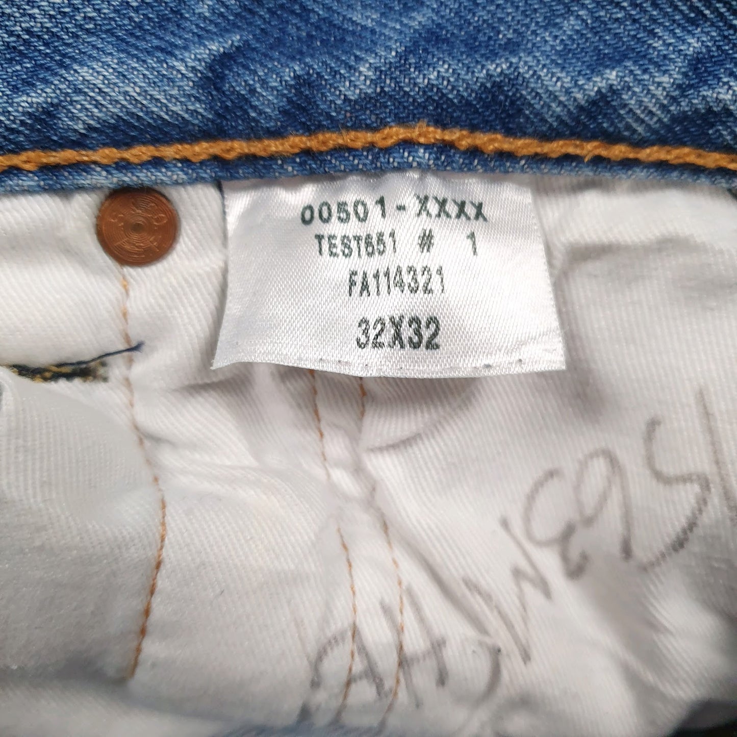 Mens Blue Levis   Jeans