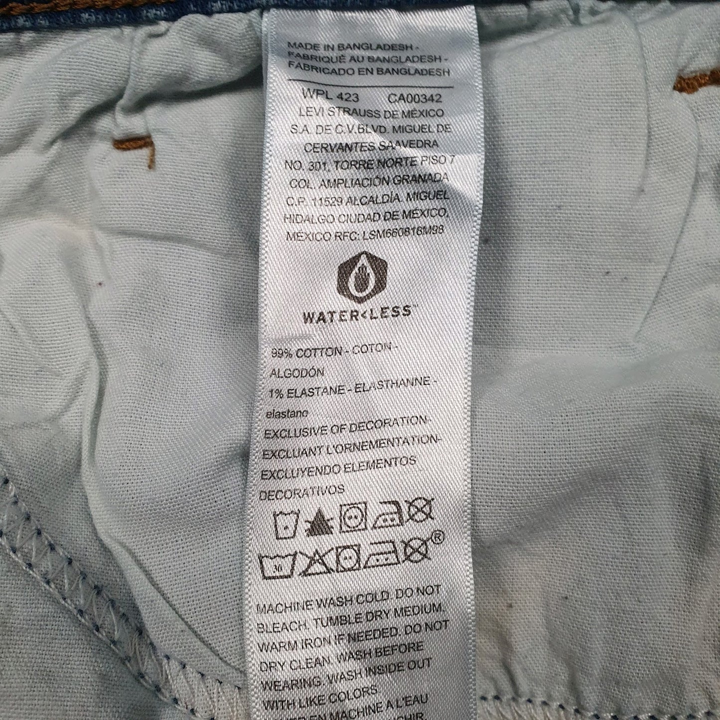 Mens Blue Levis Athletic  Jeans