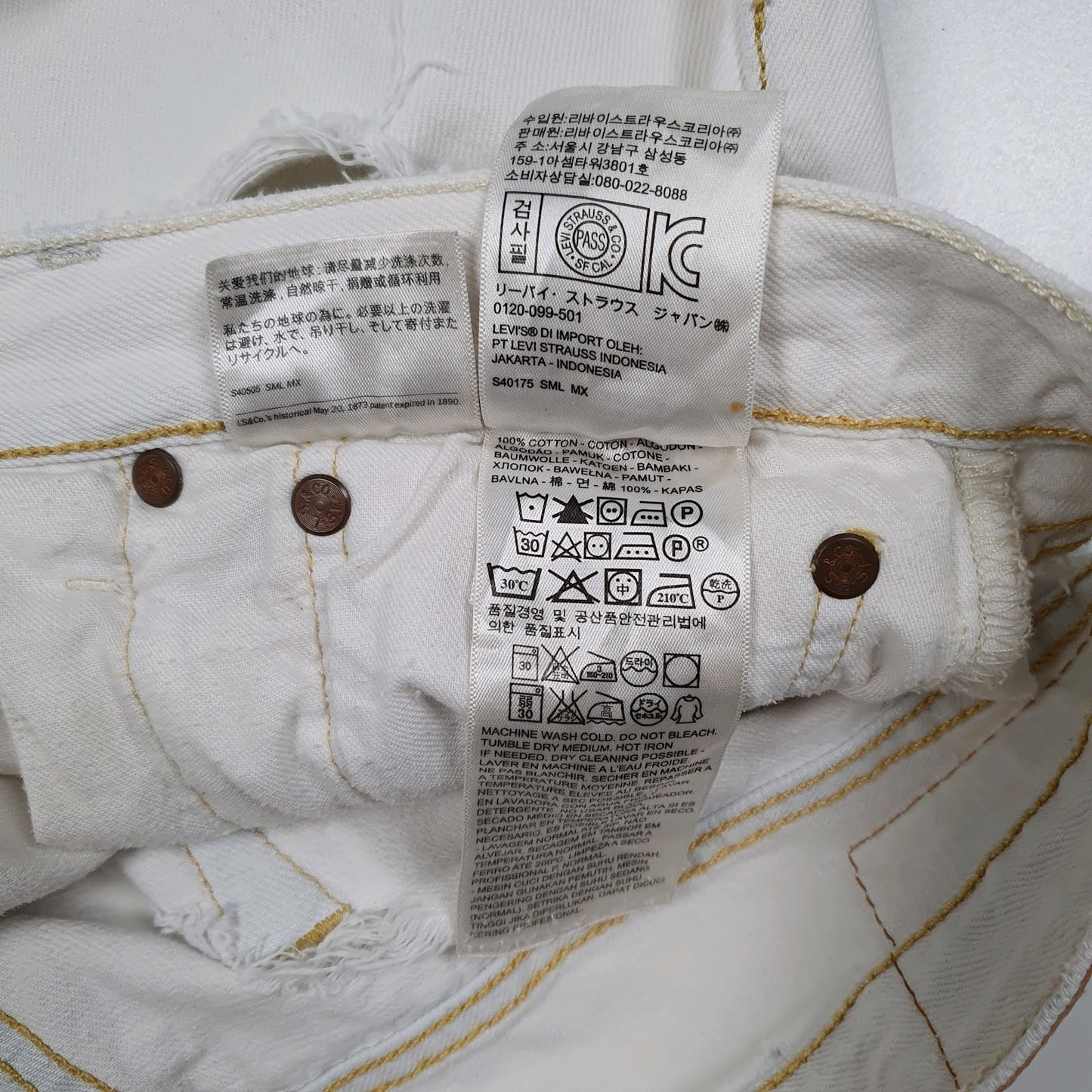 Mens White Levis Distressed  Jeans