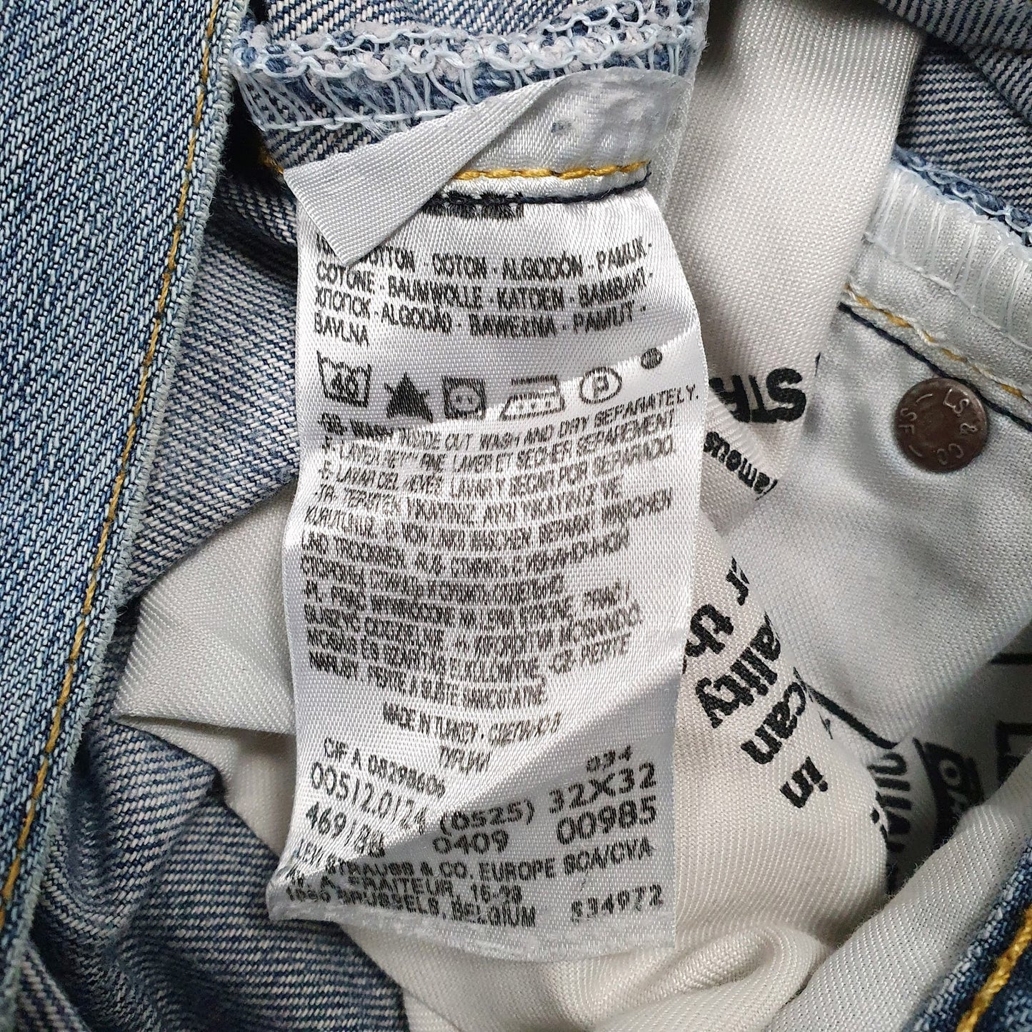 Mens Blue Levis 512  Jeans