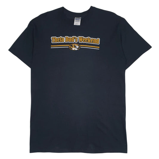 Mens Black Gildan Vintage 00s Theta Dad's Weekend Short Sleeve T Shirt