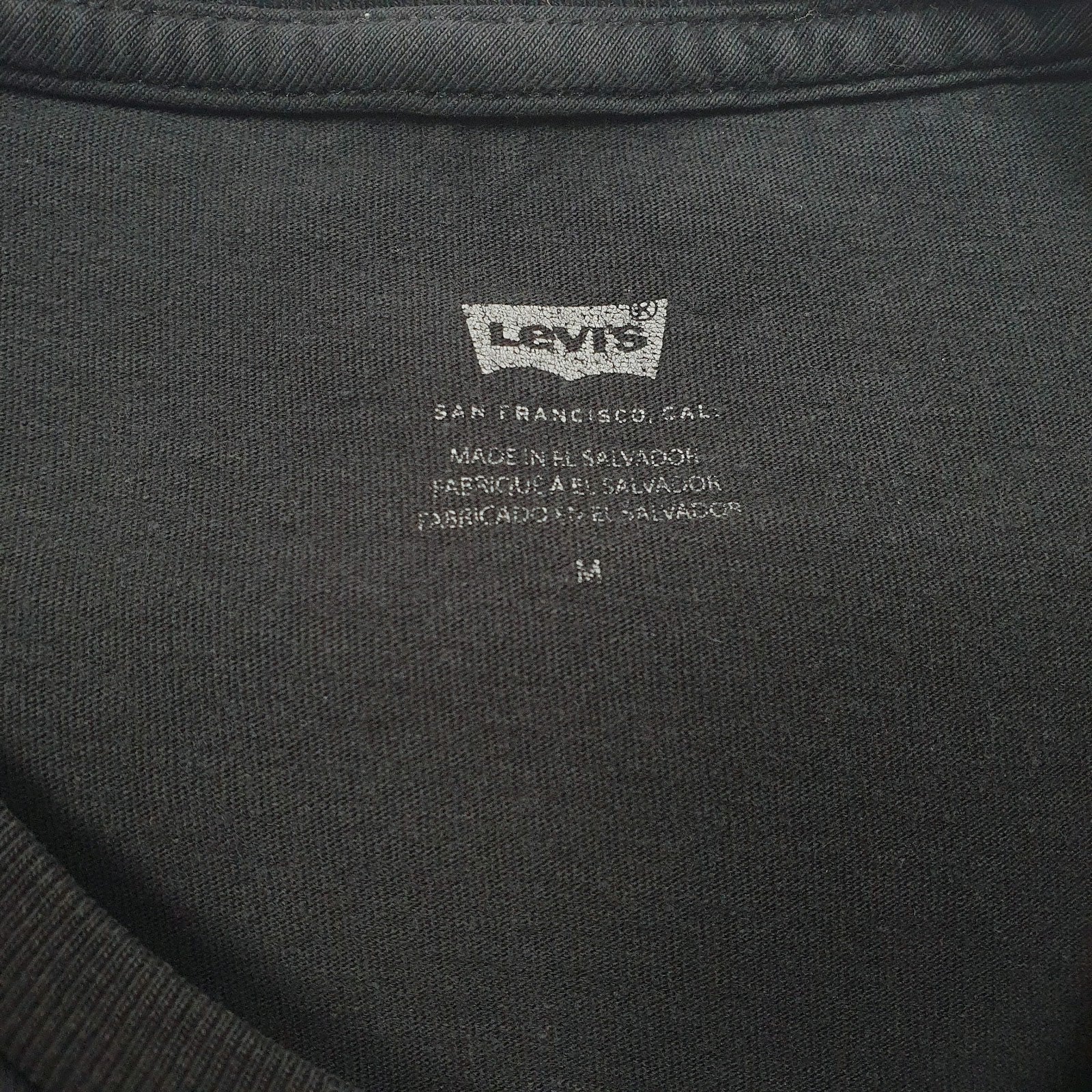 Mens Black Levis Spellout  T Shirt