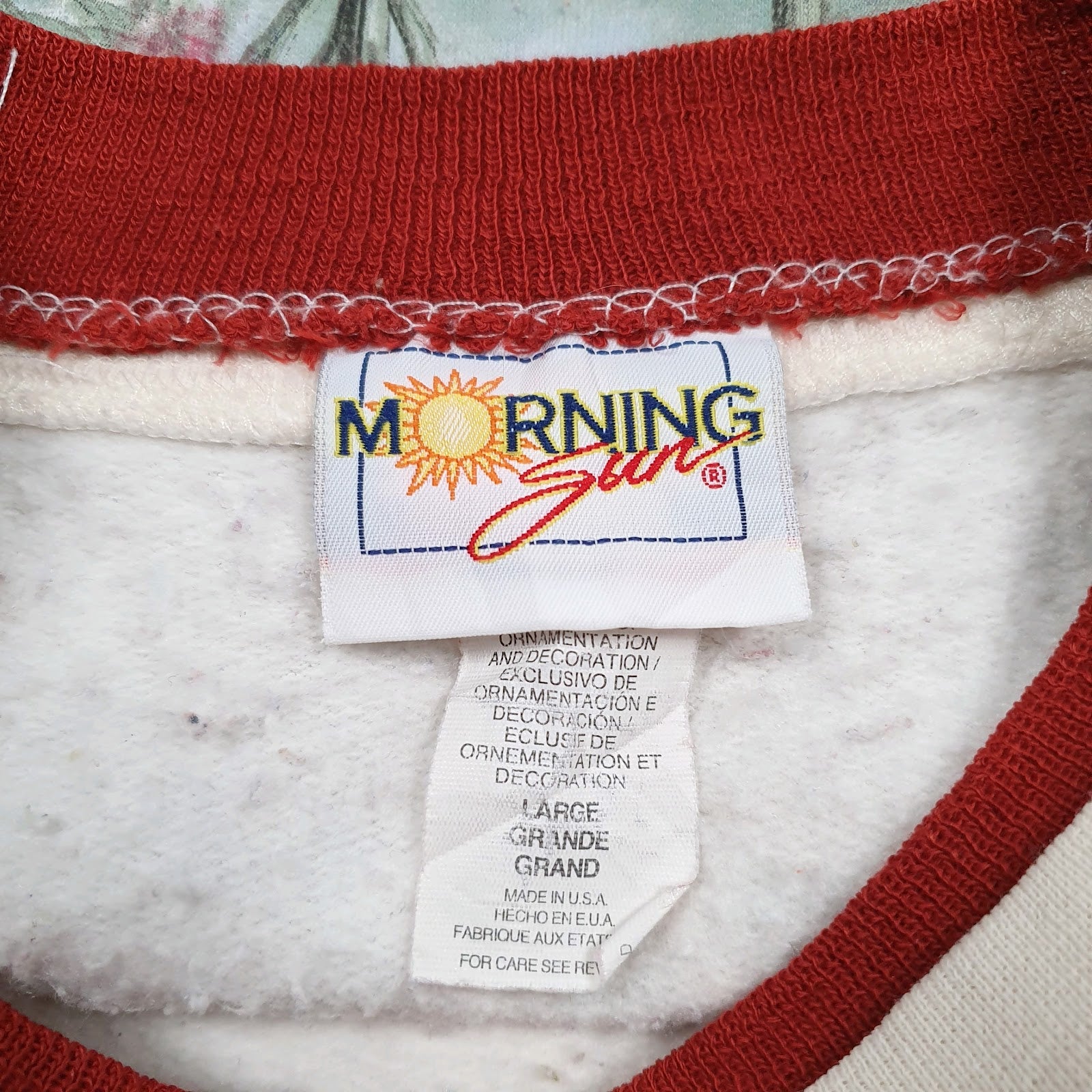 Mens White Morning Sun Graphic Vintage 90s Made In USA Crewneck Jumper