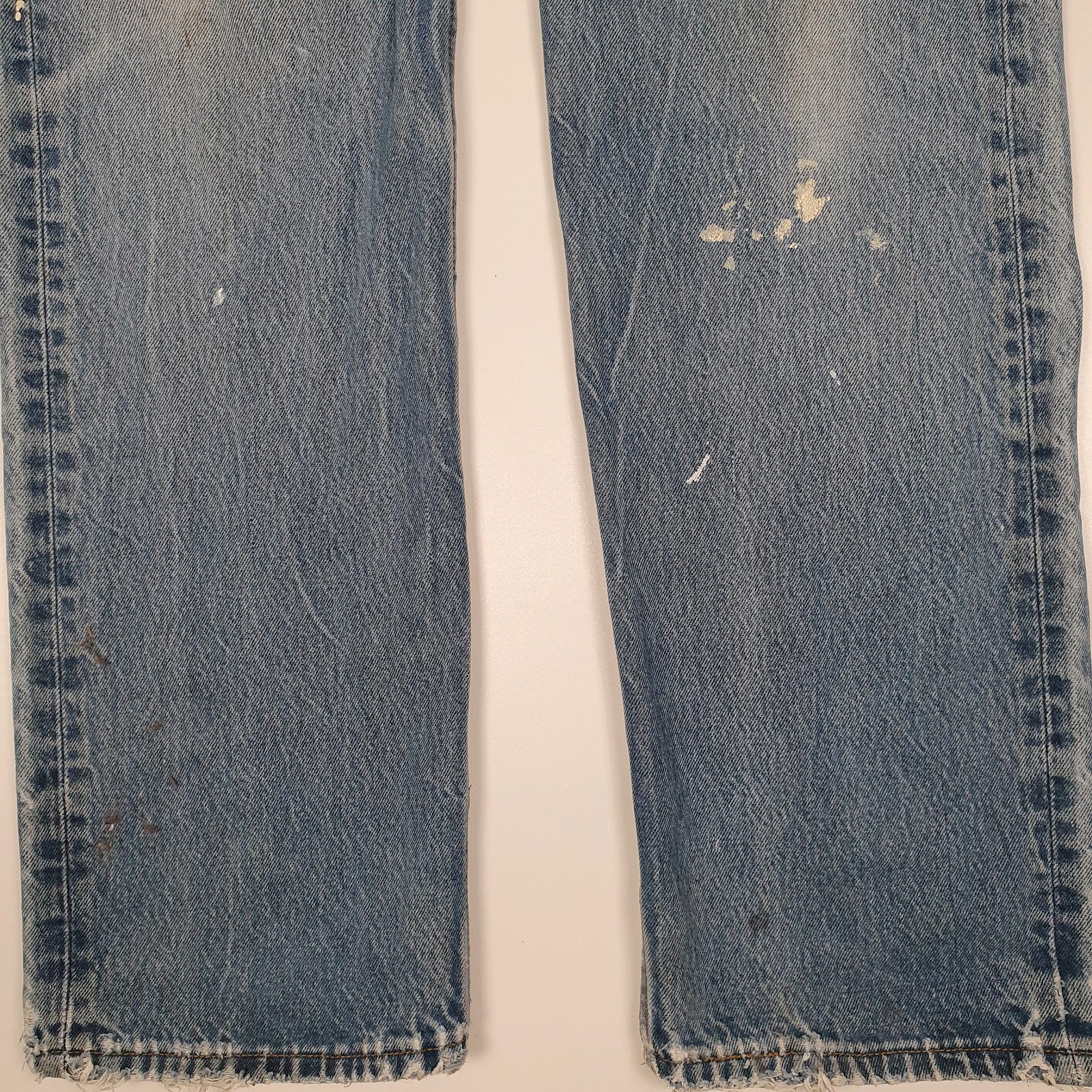 Mens Blue Levis Distressed Vintage 00s  Jeans
