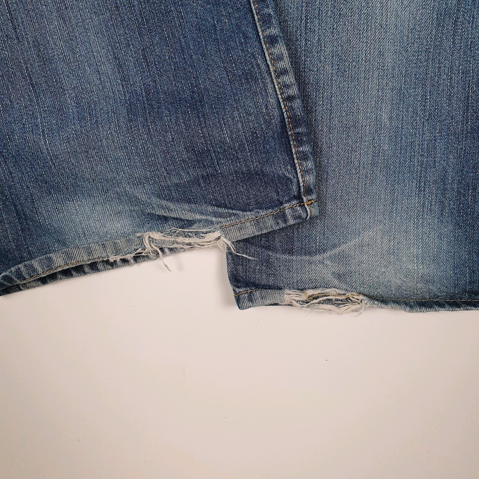 Mens Blue Levis   Jeans