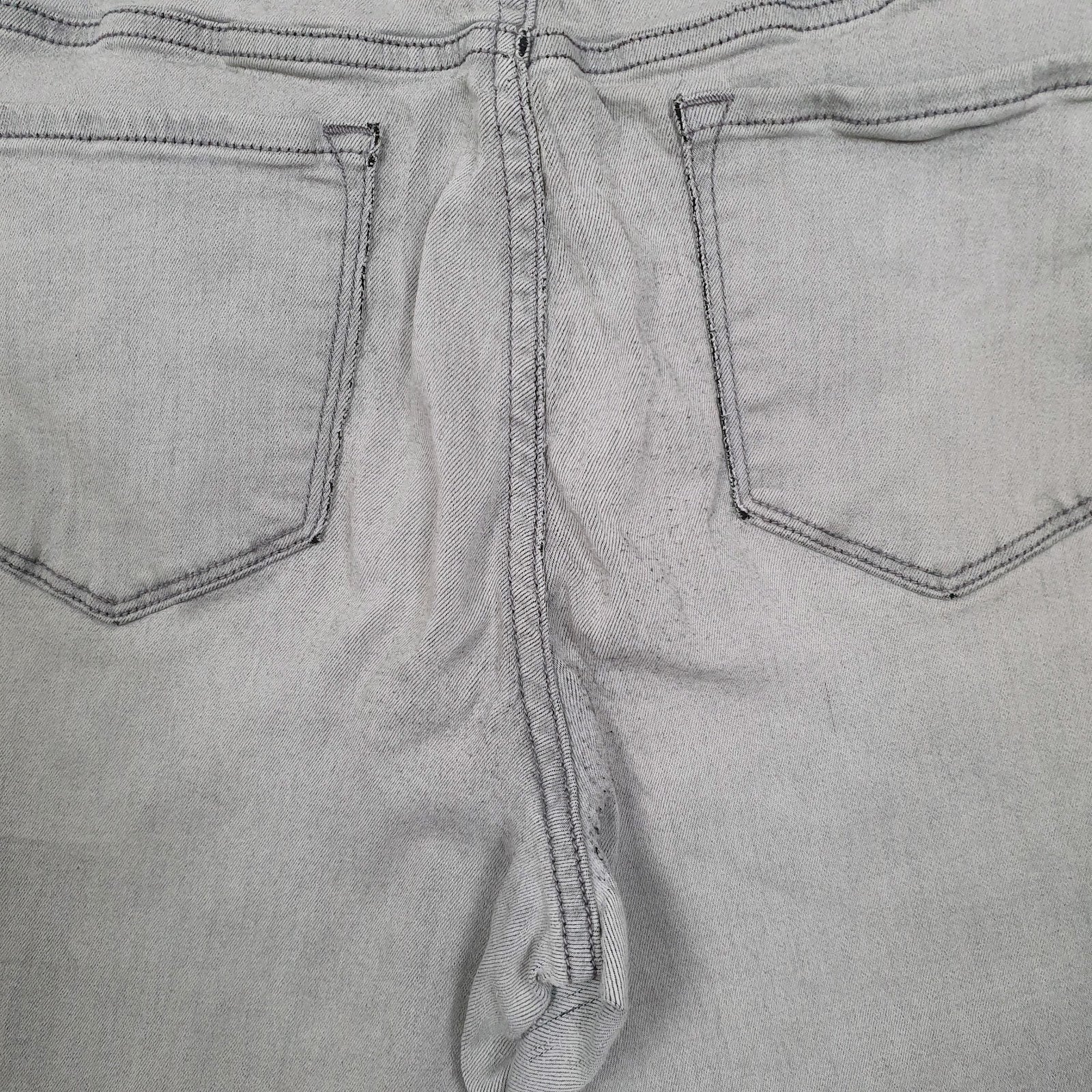 Womens Grey Old Navy Cut Off Capri  Jeans