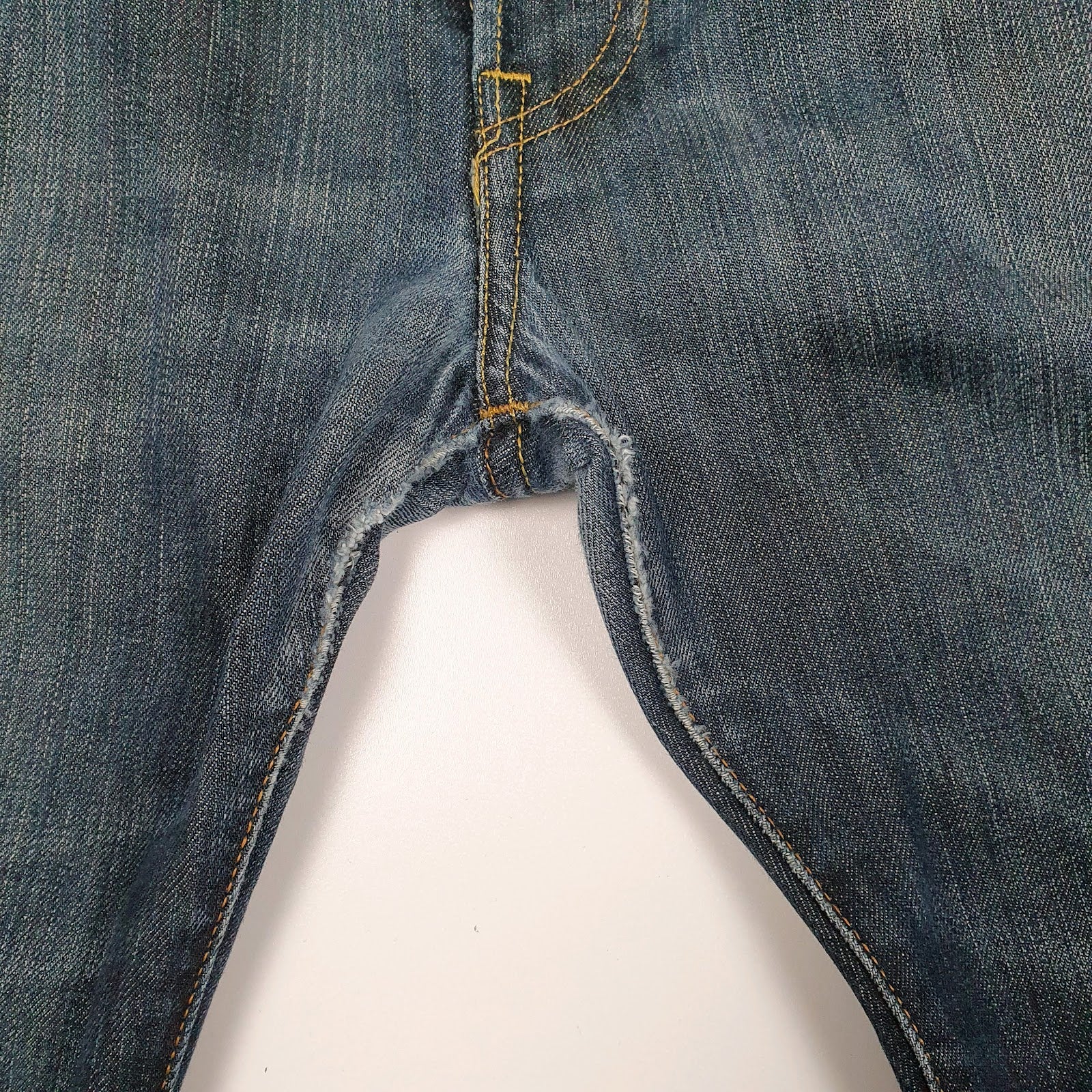 Mens Blue Levis   Jeans