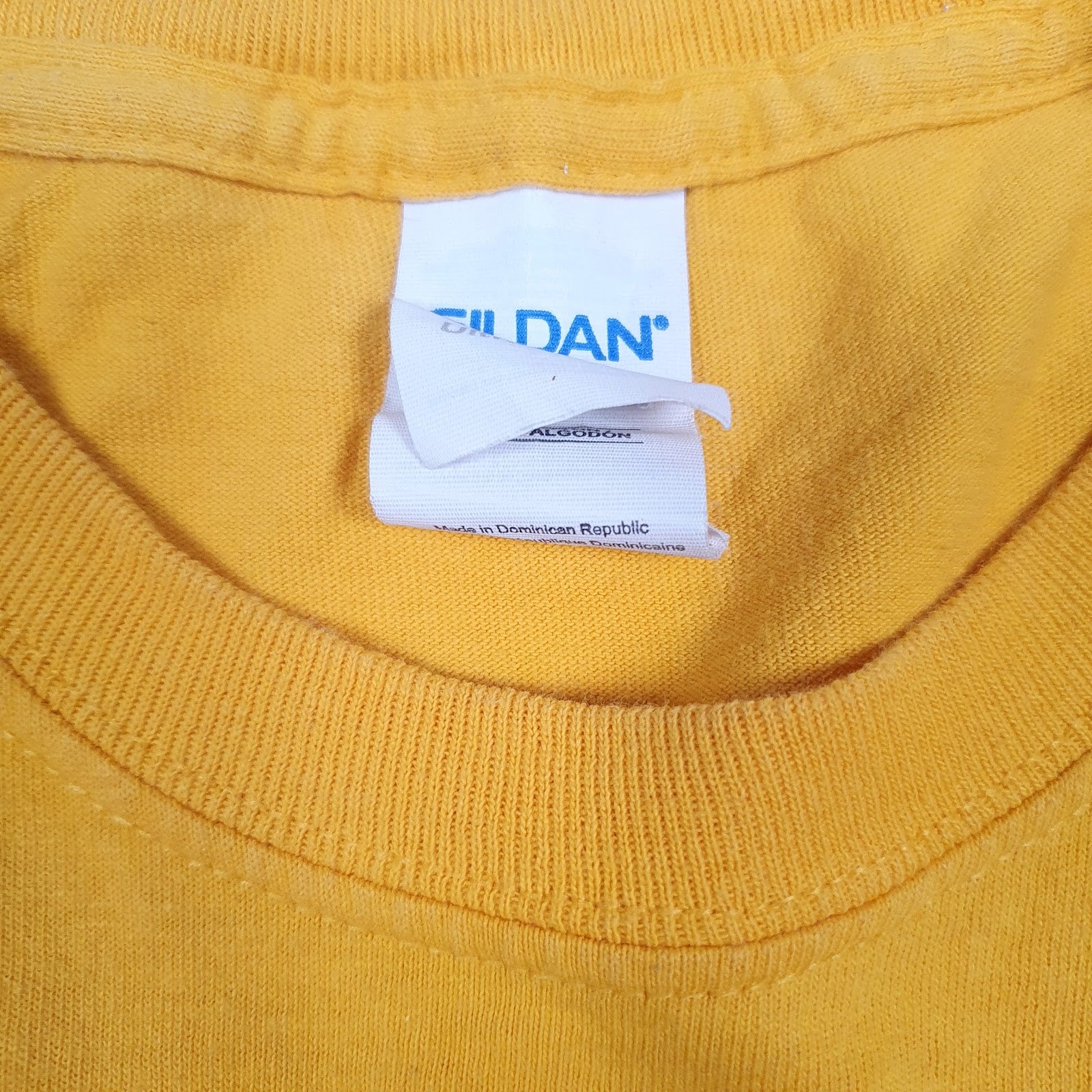 Mens Yellow Gildan   T Shirt