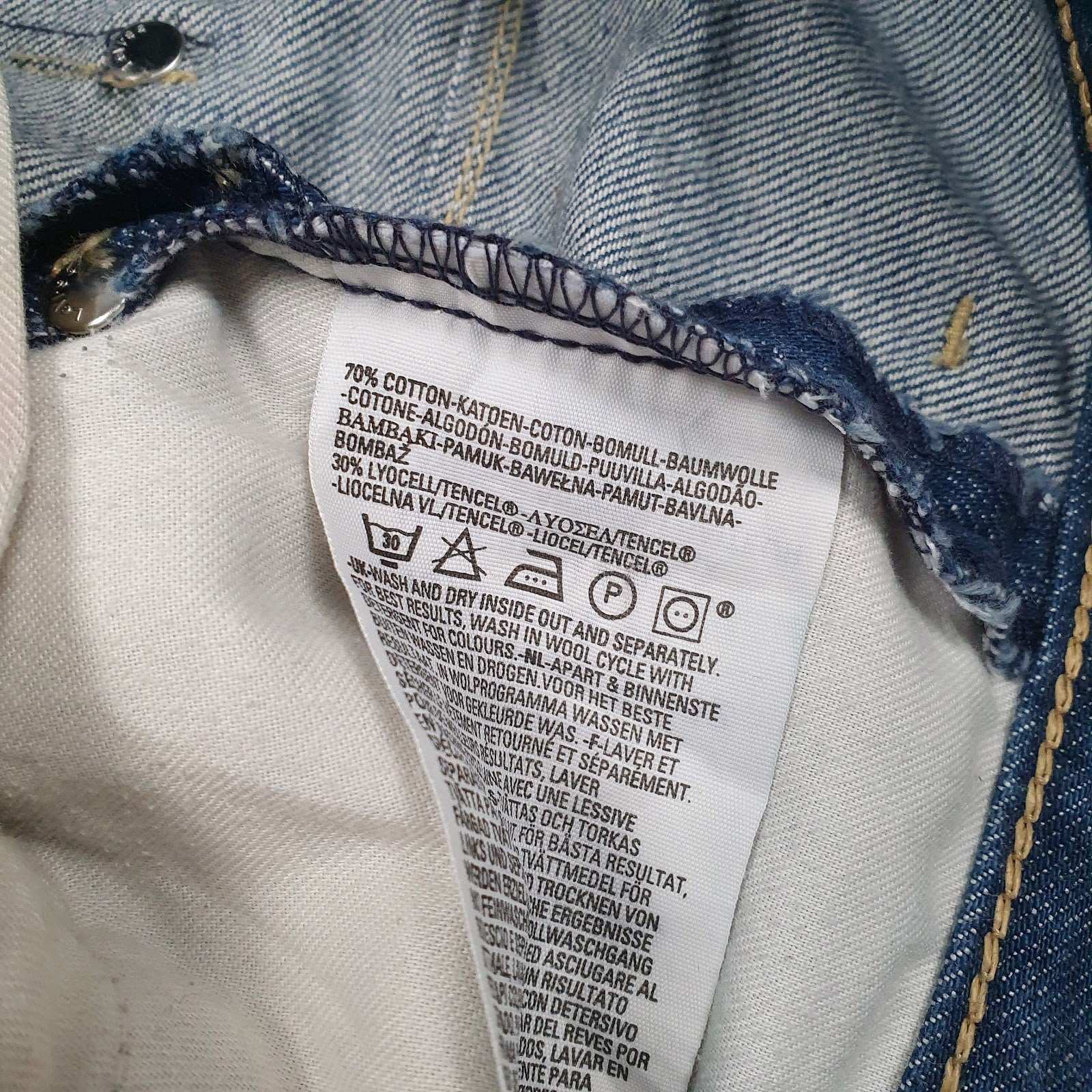 Mens Blue Levis Vintage 00s  Jeans