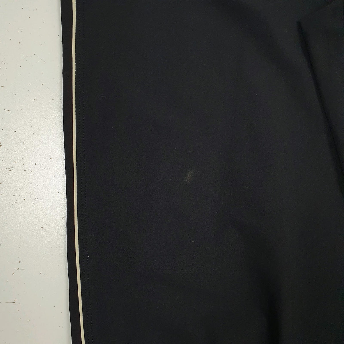 Mens Black Nike 3/4 Length Trousers Vintage 00s  Shorts