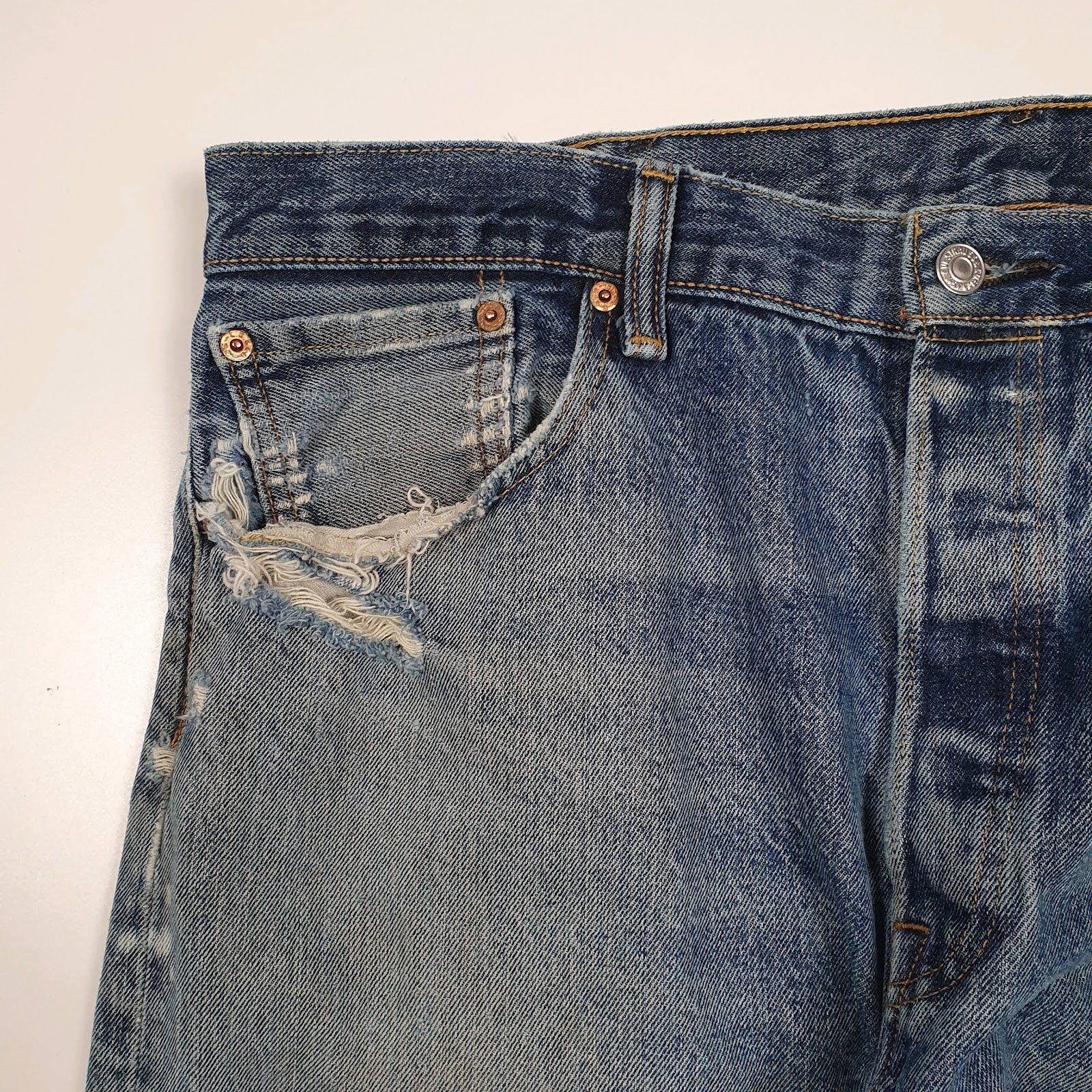 Mens Blue Levis   Jeans