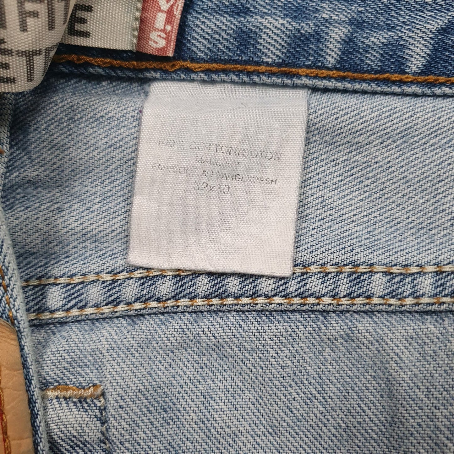 Mens Blue Levis Distressed  Jeans